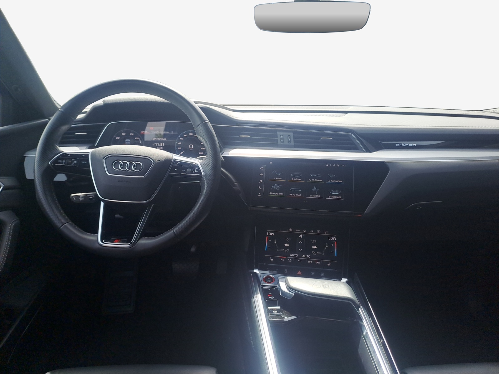 AUDI e-tron S quattro-image-9