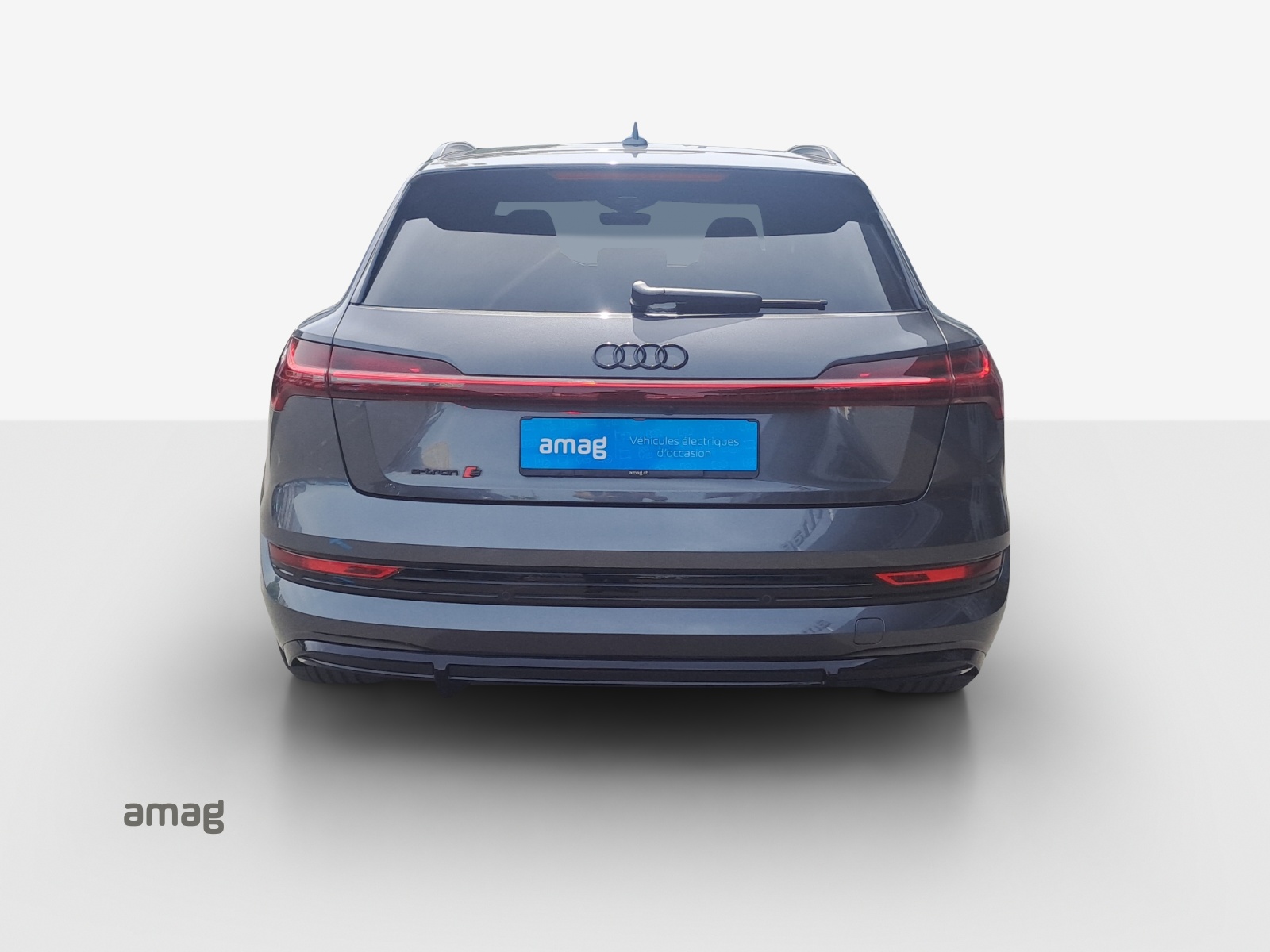 AUDI e-tron S quattro-image-4
