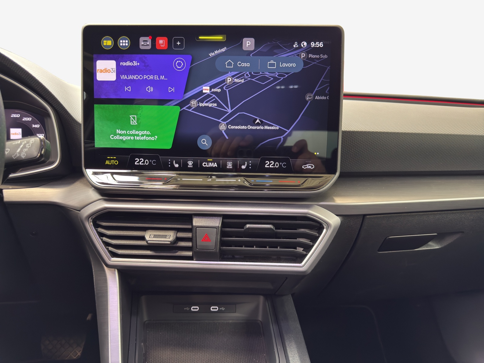 SEAT Leon 1.5 eTSI mHEV DSG FR-image-10