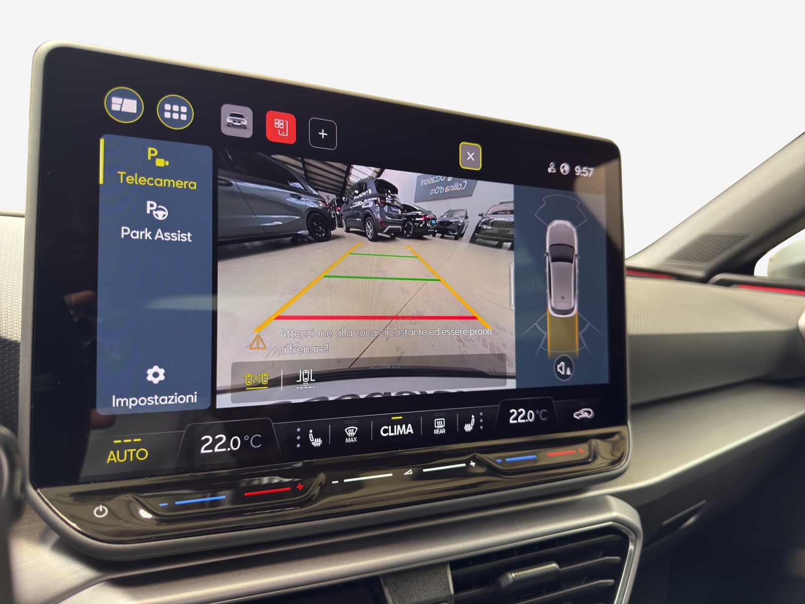 SEAT Leon 1.5 eTSI mHEV DSG FR-image-13