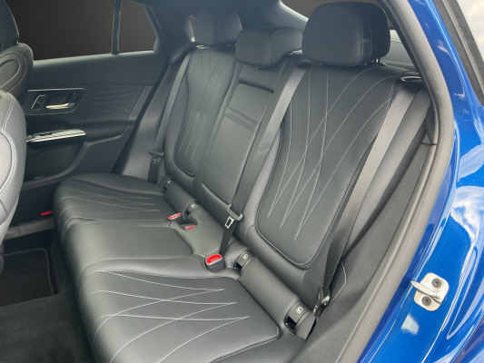 MERCEDES-BENZ GLC 400 e 4M 9G-Tronic-image-10