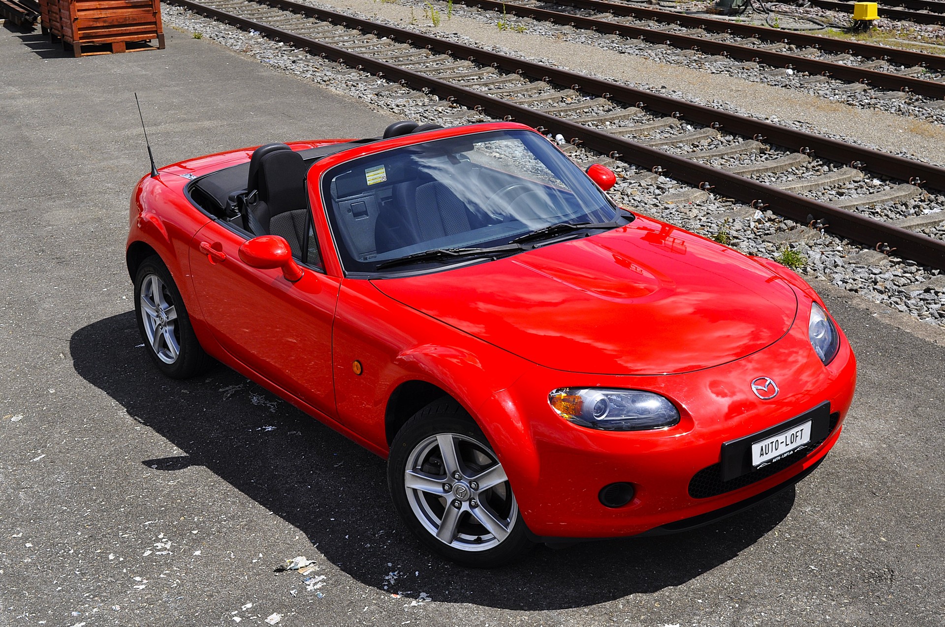MAZDA MX-5 1.8i 16V Confort-image-15