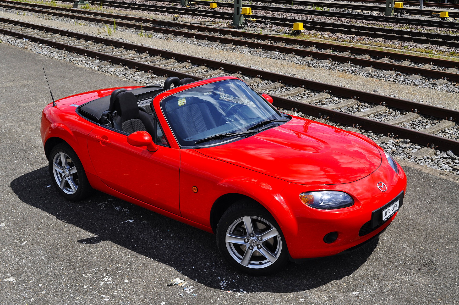 MAZDA MX-5 1.8i 16V Confort-image-1