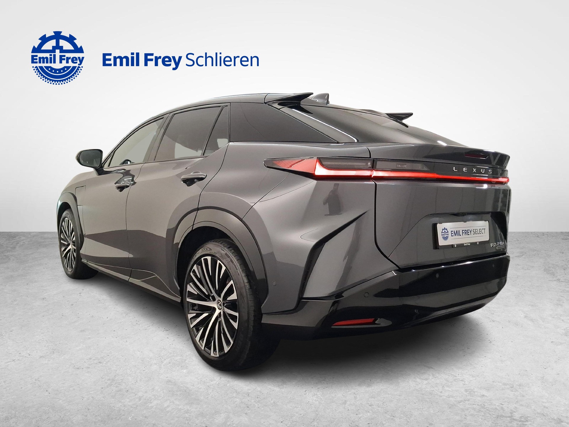 LEXUS RZ 450e Excellence-image-2