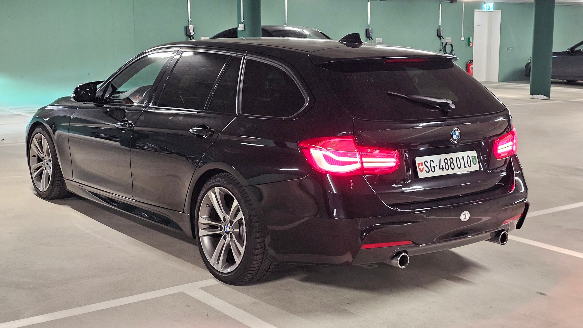 BMW 340i xDrive-image-0