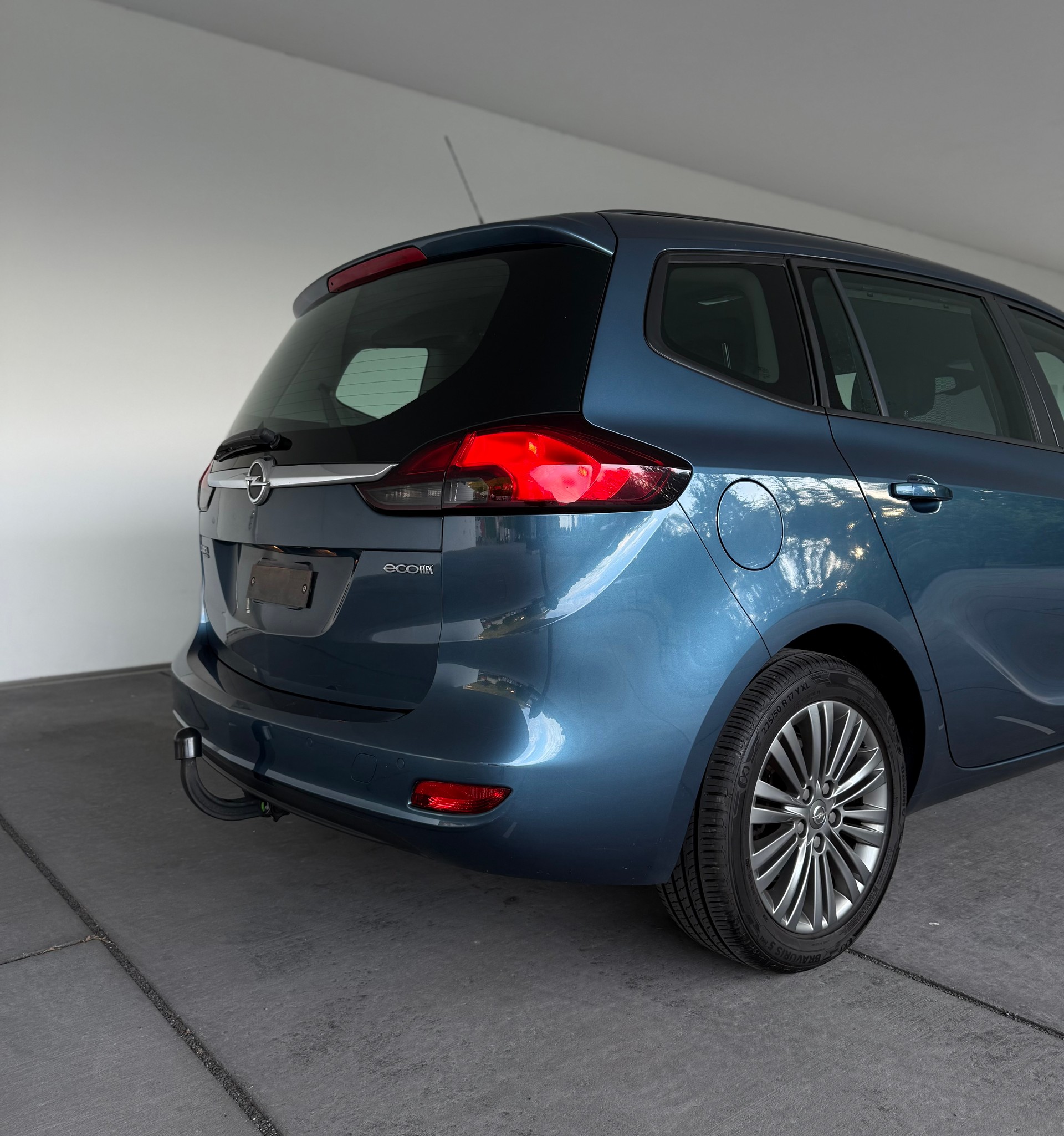 OPEL Zafira Tourer 1.6 CDTi Cosmo-image-3
