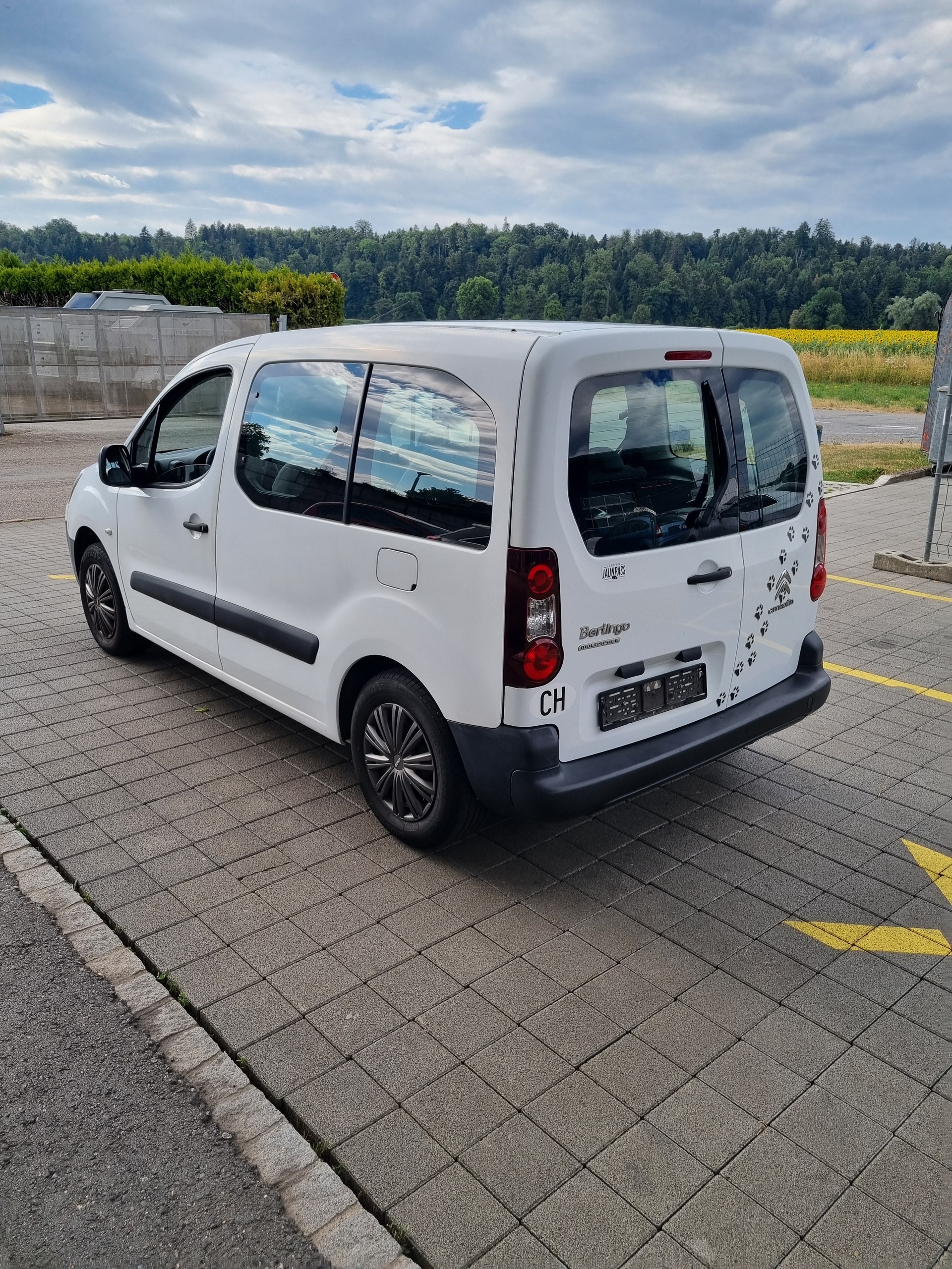 CITROEN Berlingo 1.6 16V Attraction-image-2