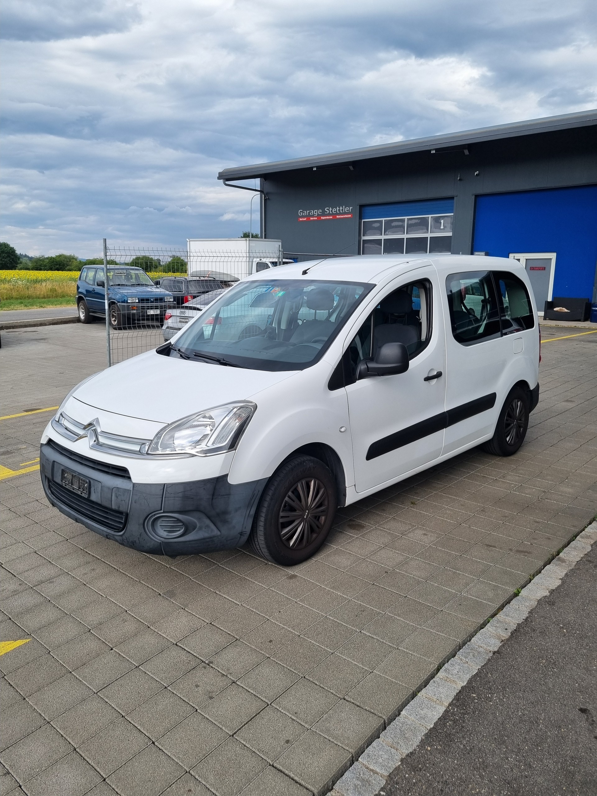 CITROEN Berlingo 1.6 16V Attraction-image-1
