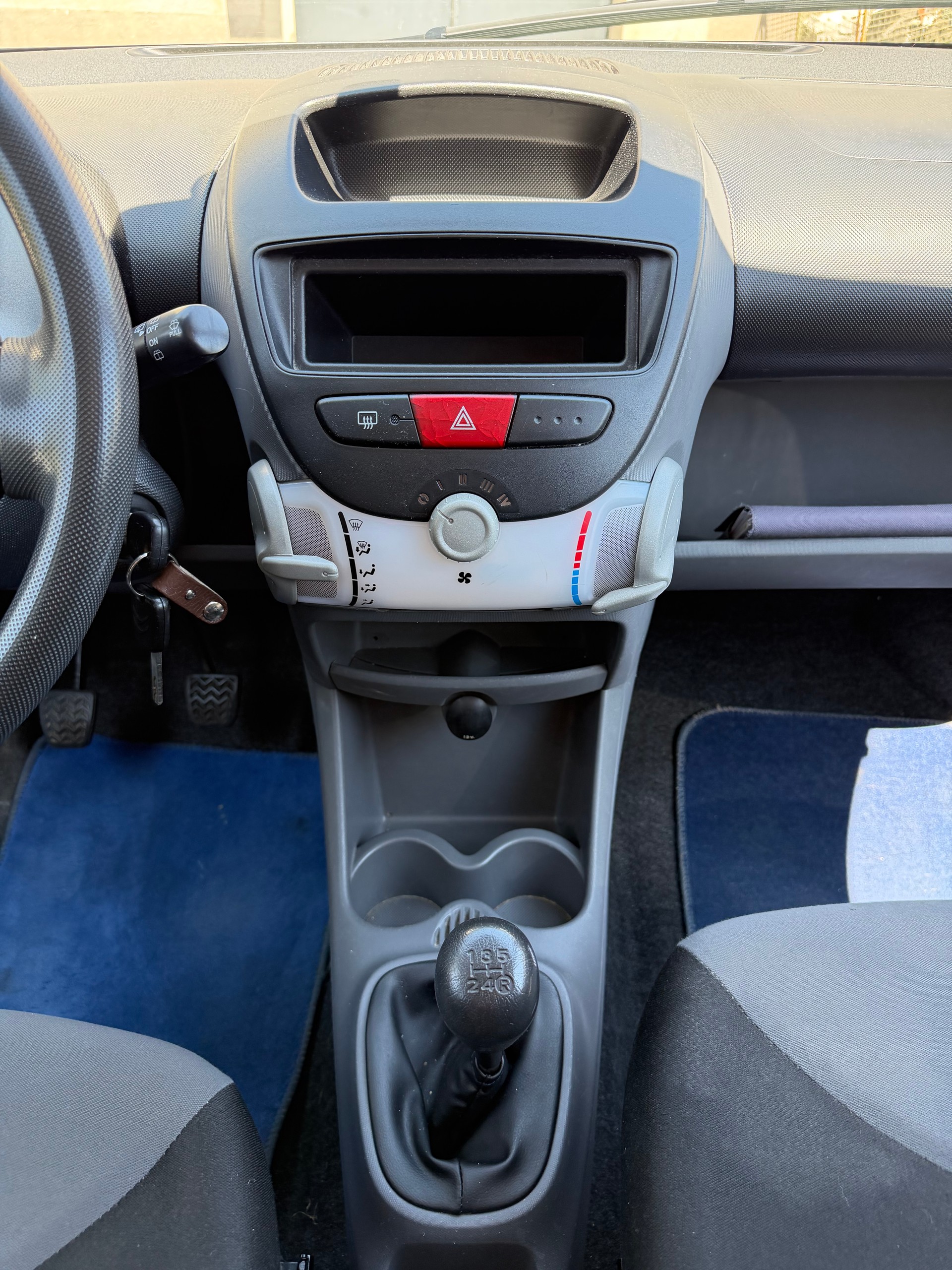 CITROEN C1 1.0i X-image-11