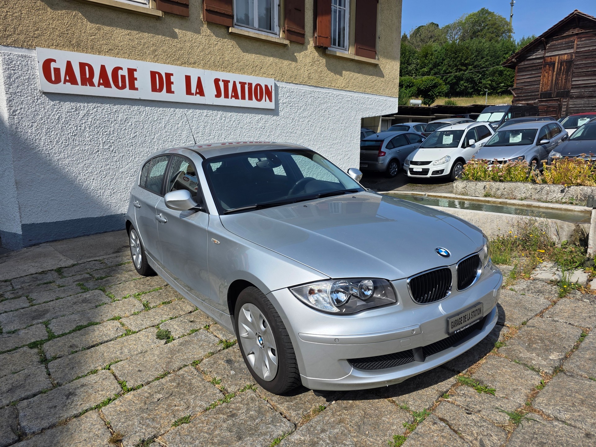 BMW 116i-image-2