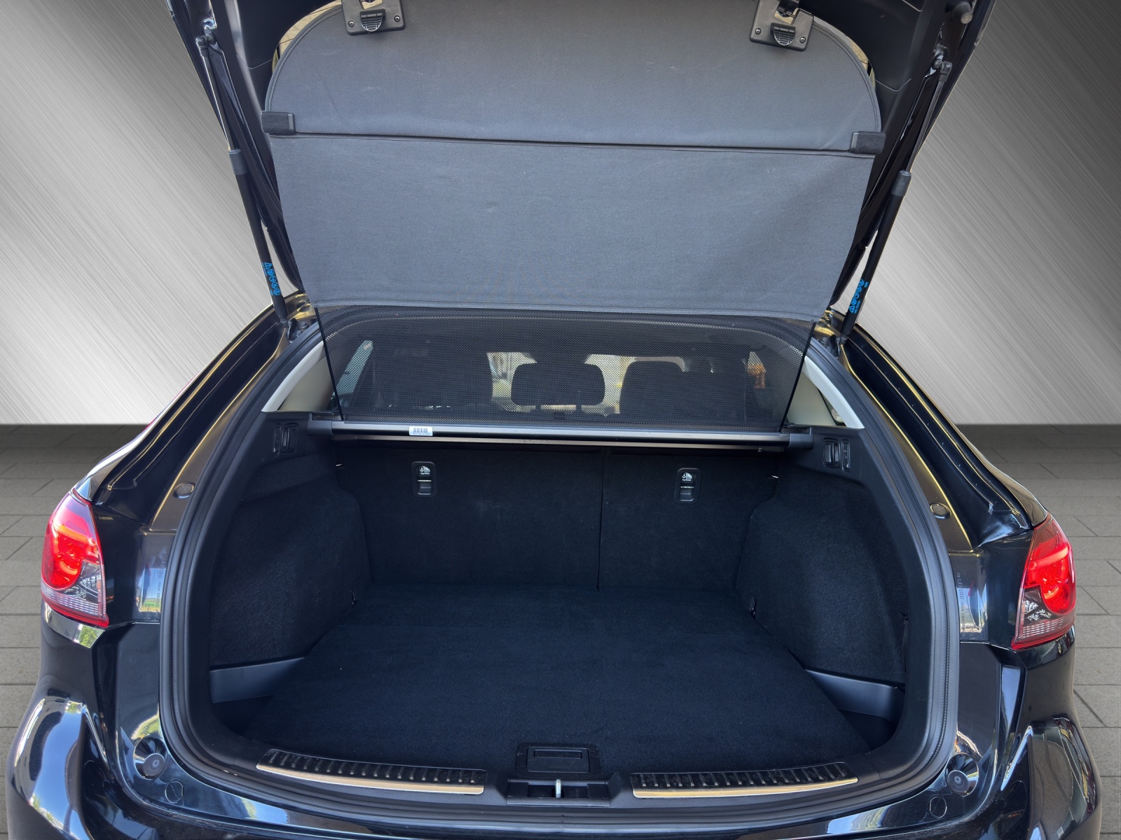 MAZDA 6 Sport Wagon 2.0 Ambition-image-13