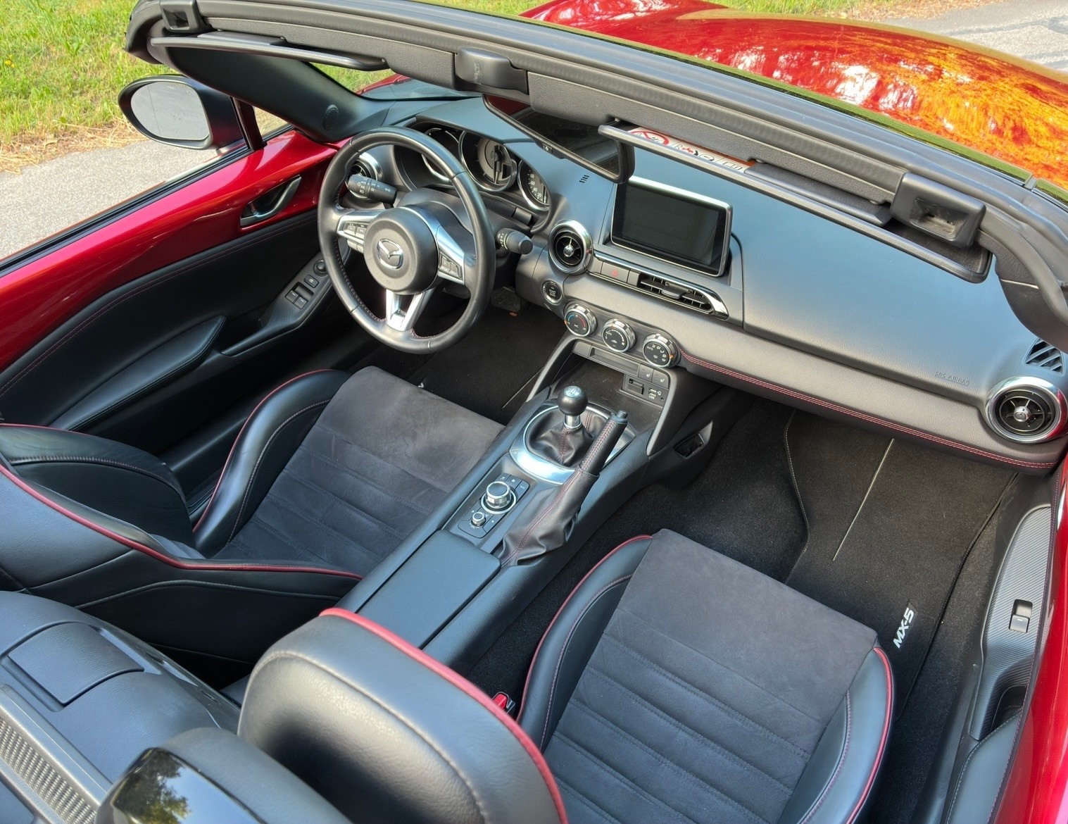 MAZDA 2.0 Revolution-image-1
