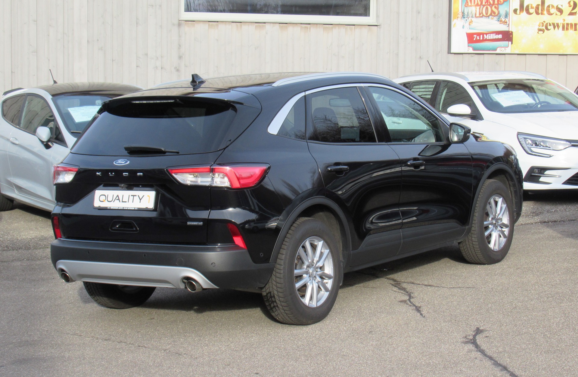 FORD Kuga 2.5 FHEV Titanium X 4WD-image-2