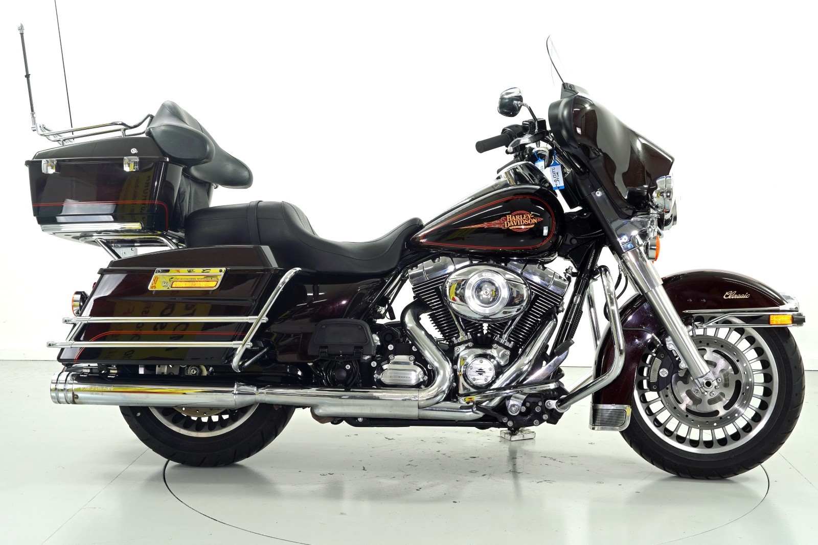 HARLEY-DAVIDSON FLHTC-showroom-element-3