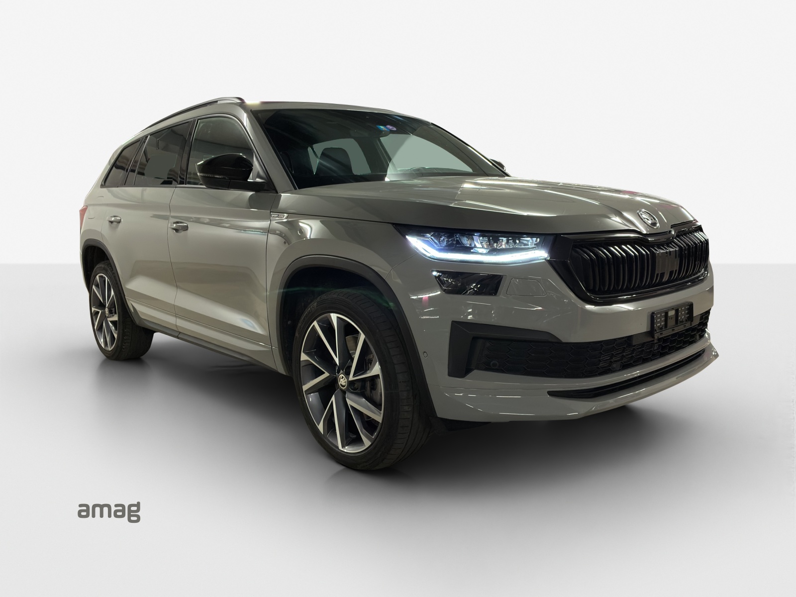 SKODA Kodiaq 2.0 TSI 4x4 SportLine-image-5
