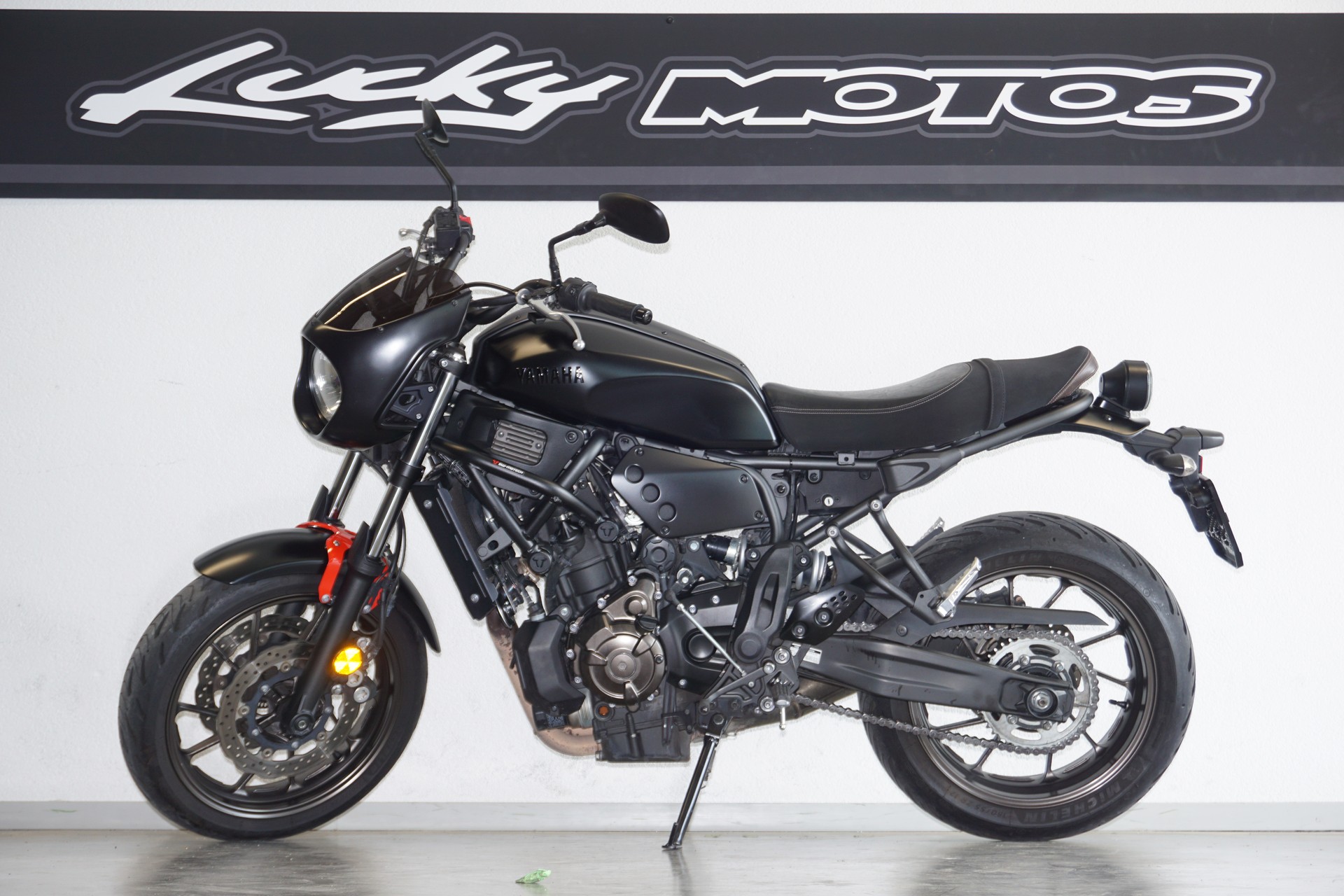 YAMAHA XSR 700-image-1