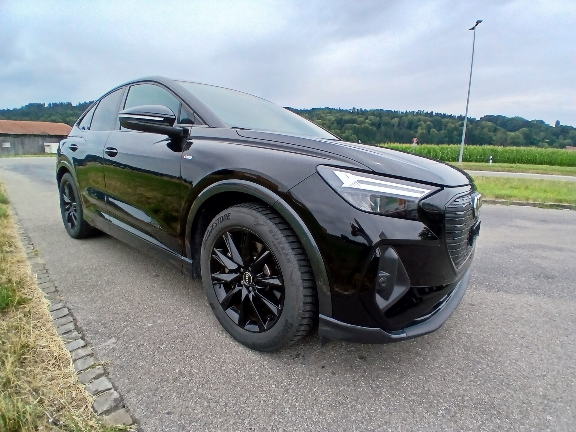AUDI Q4 Sportback e-tron 40-image-6