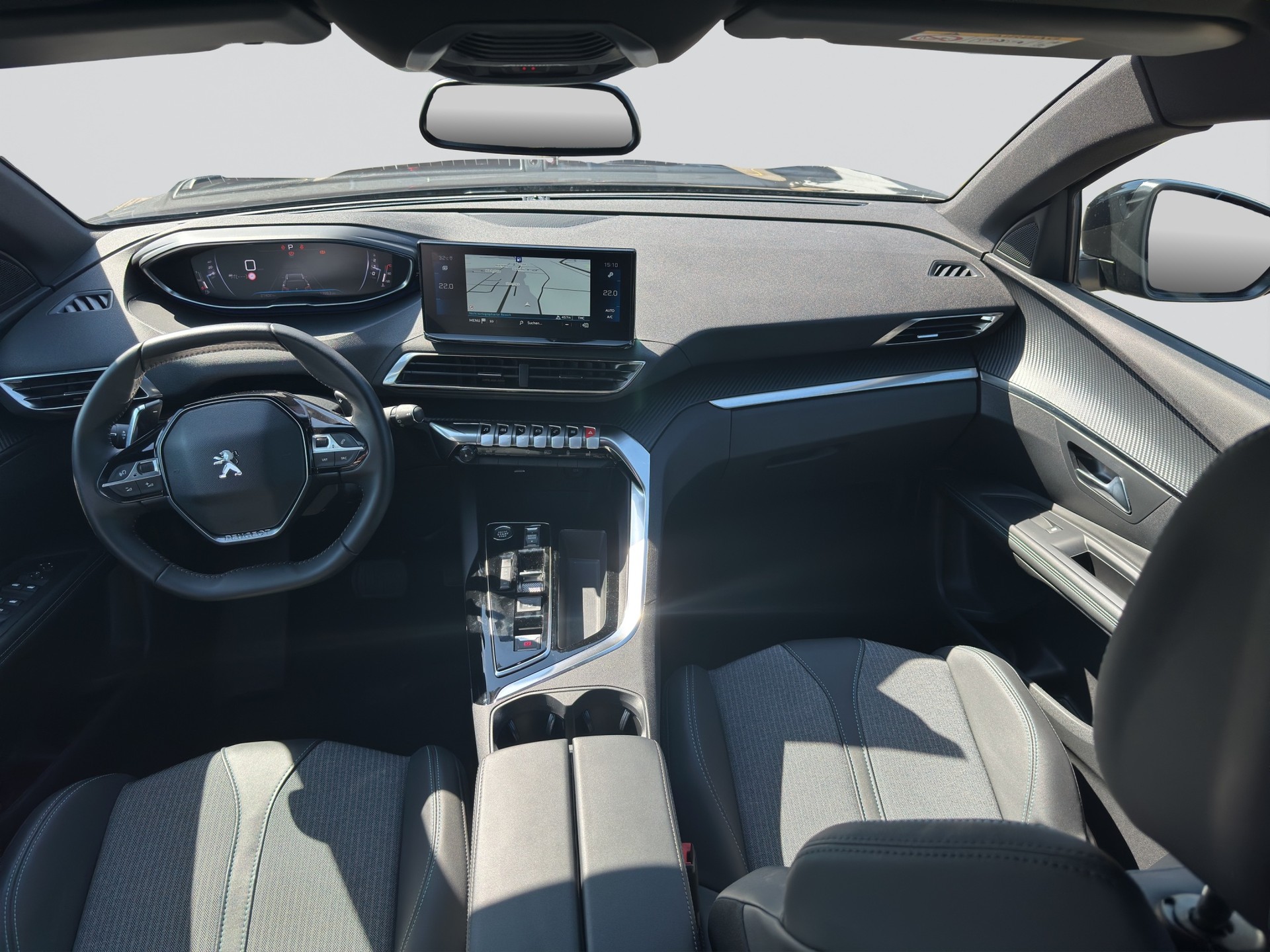 PEUGEOT 3008 1.2 PureTech Allure Pack EAT8-image-14