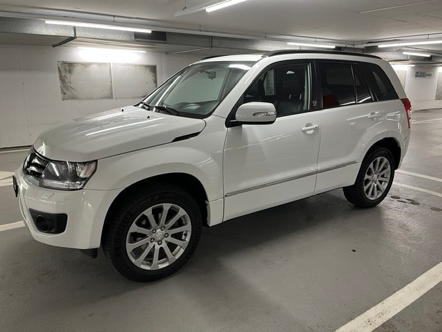 SUZUKI Gr. Vitara 2.4 16V GL Top Sergio Cellano Aut.-image-0