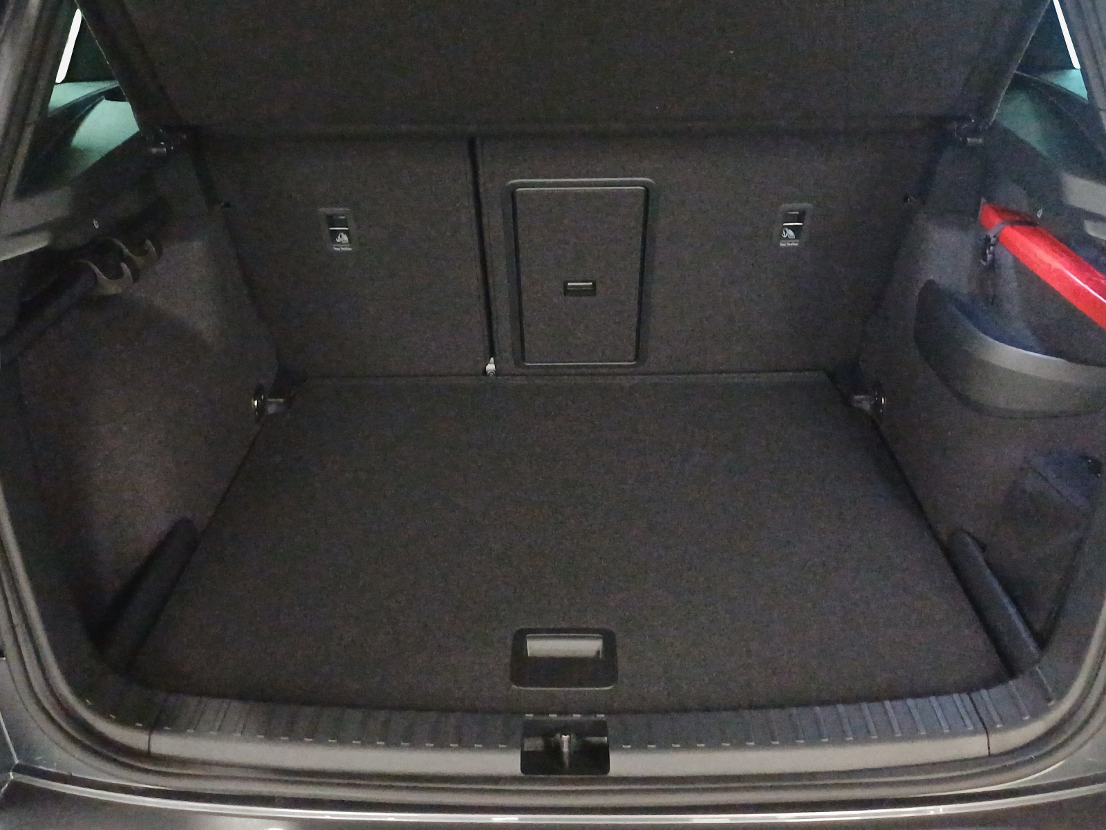 SKODA Karoq 2.0 TSI SportLine 4x4 DSG-image-12