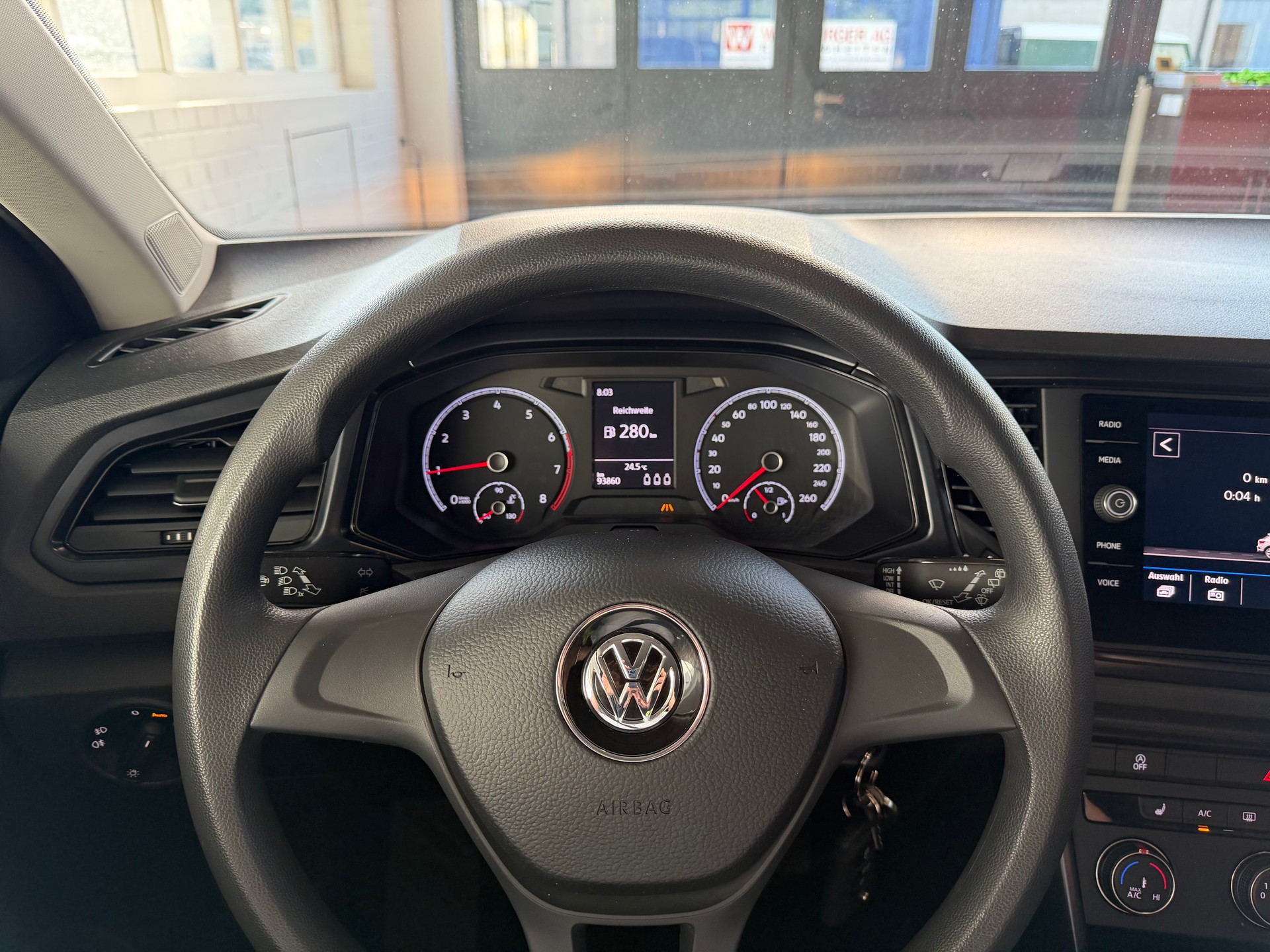 VW T-Roc 1.0 TSI-image-19