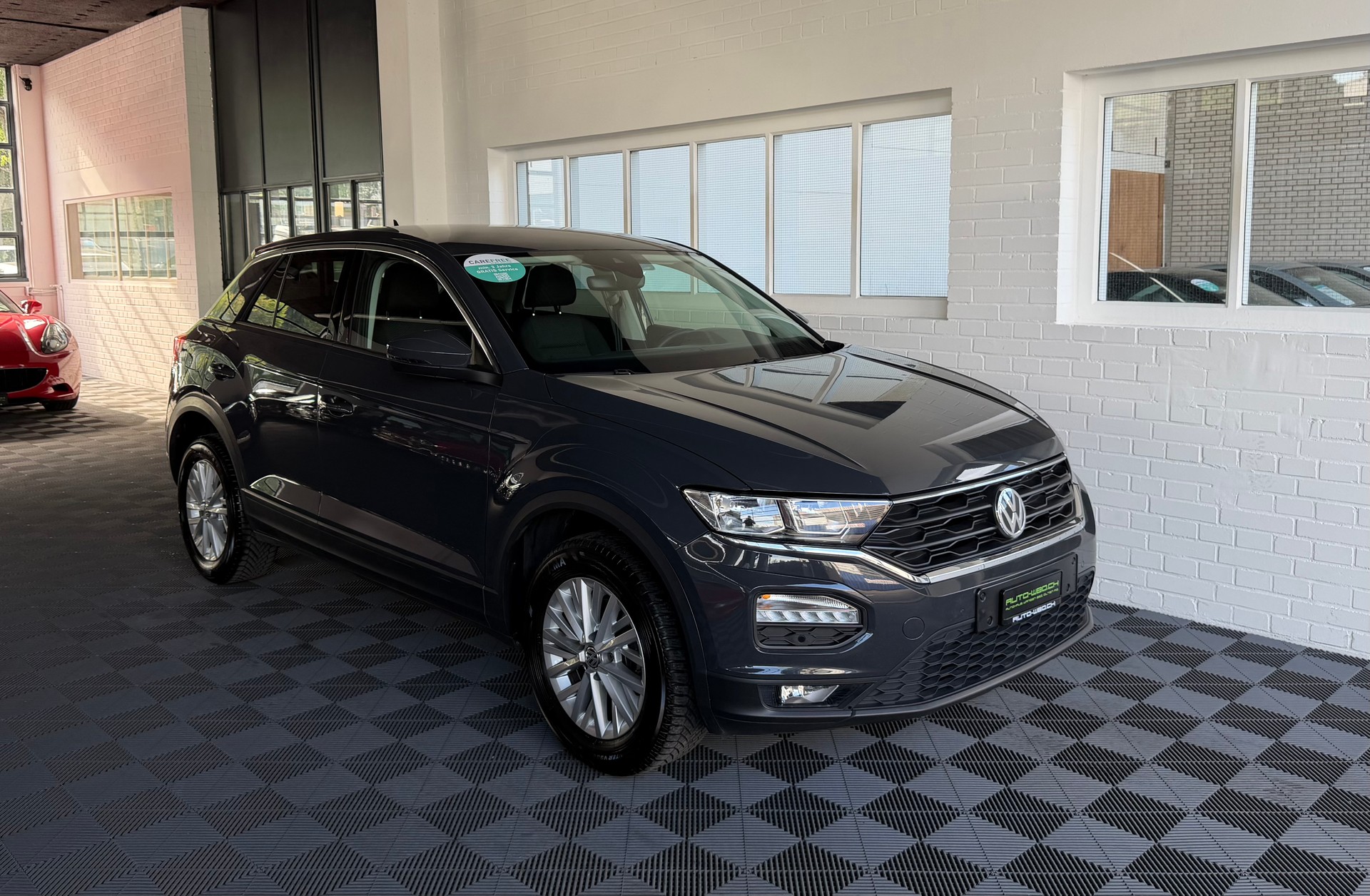 VW T-Roc 1.0 TSI-image-0