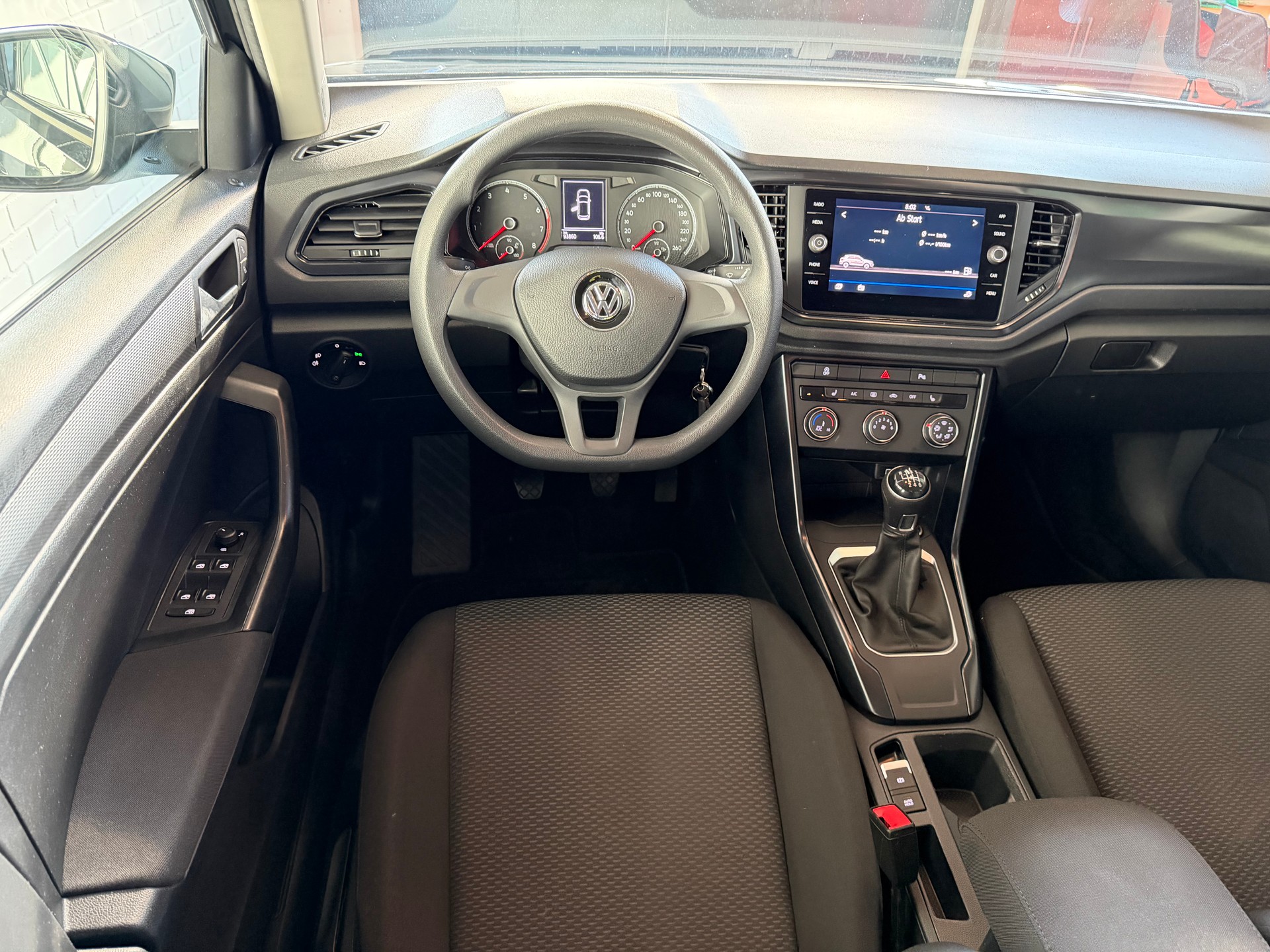 VW T-Roc 1.0 TSI-image-17