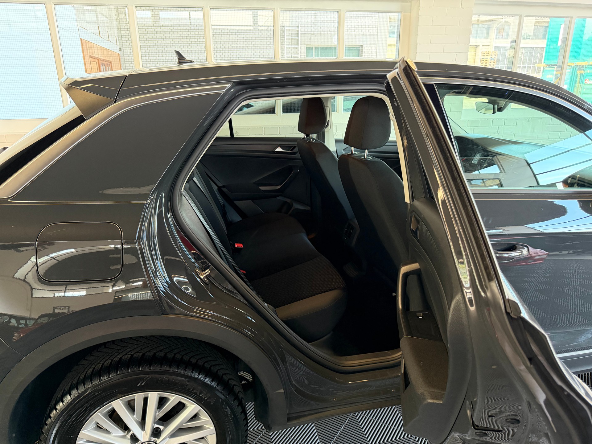 VW T-Roc 1.0 TSI-image-12