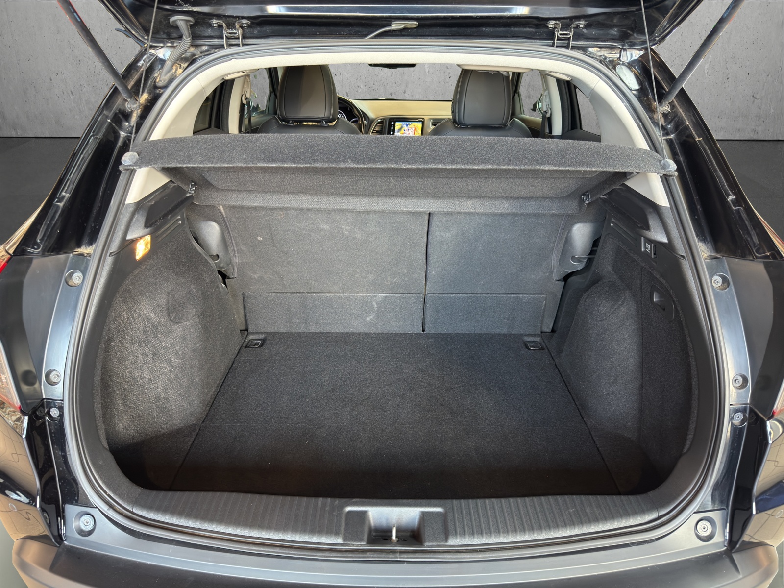 HONDA HR-V 1.5i-VTEC Executive-image-11