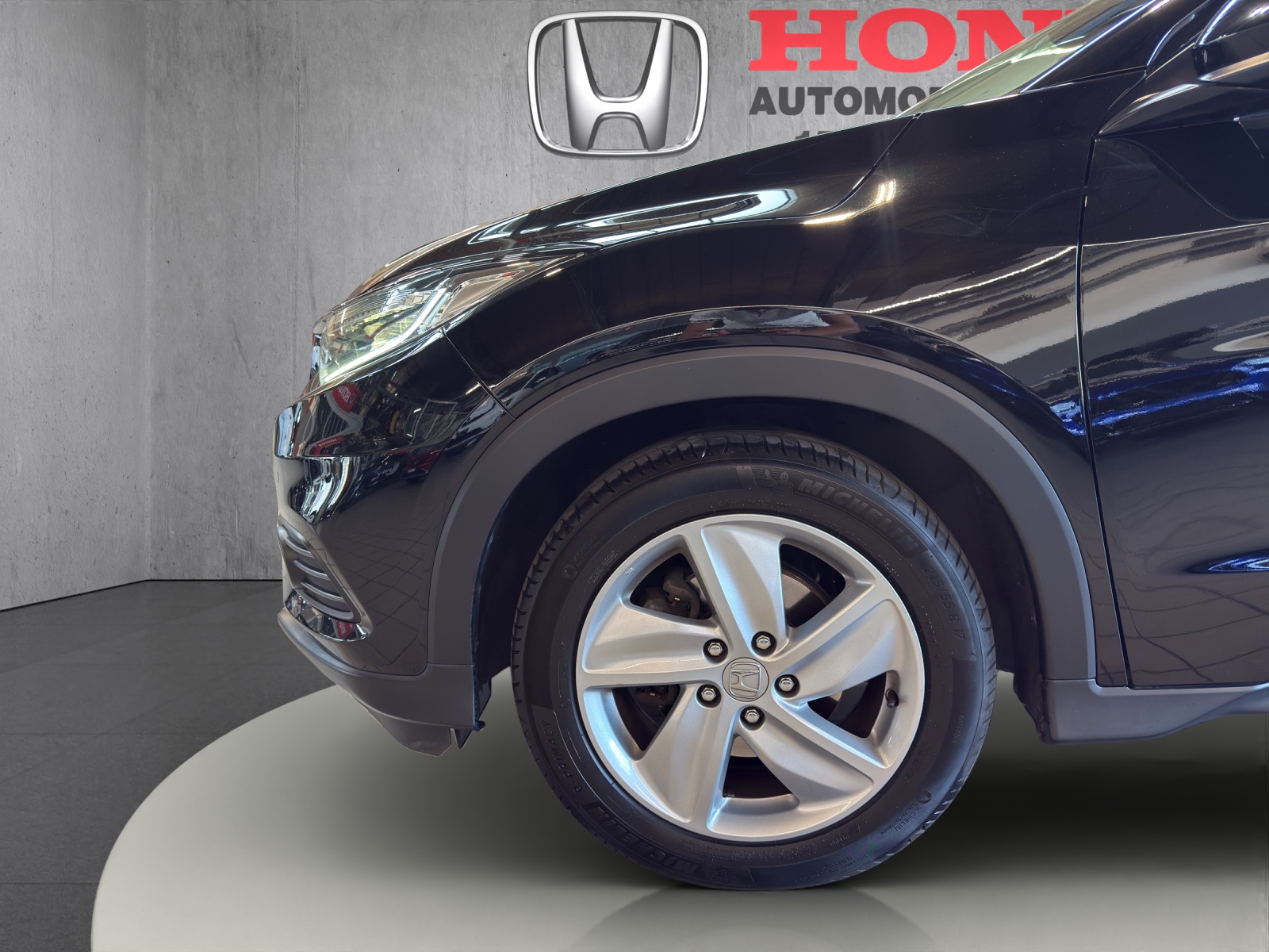 HONDA HR-V 1.5i-VTEC Executive-image-12