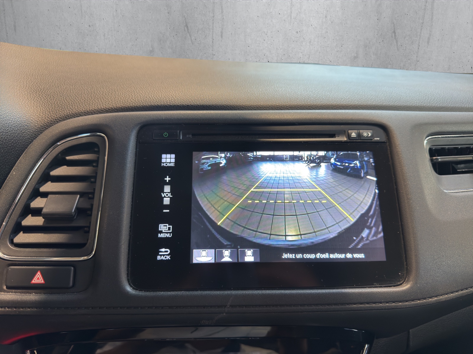HONDA HR-V 1.5i-VTEC Executive-image-16
