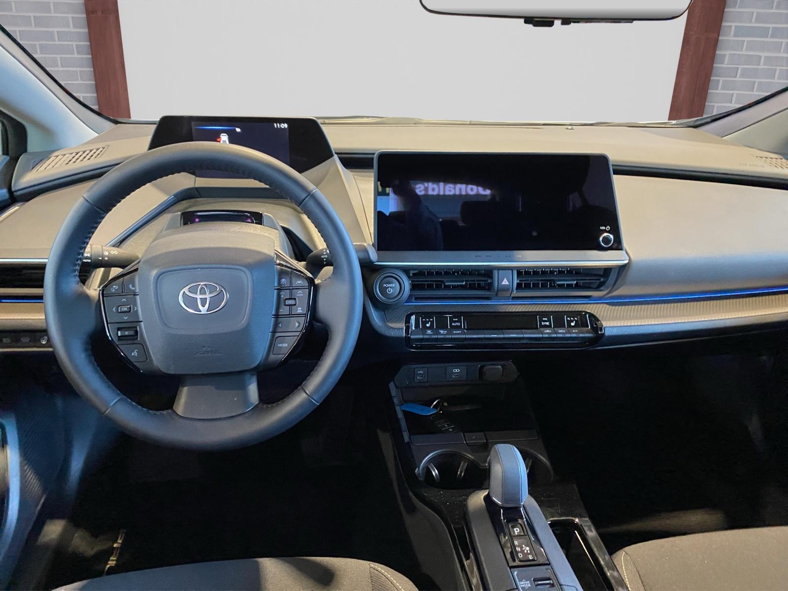 TOYOTA Prius 2.0 Plug-In-Hybrid Style inkl. Winterräder und Gratisservice 4 Jahre / 60000 Km ab 1. IV-image-6