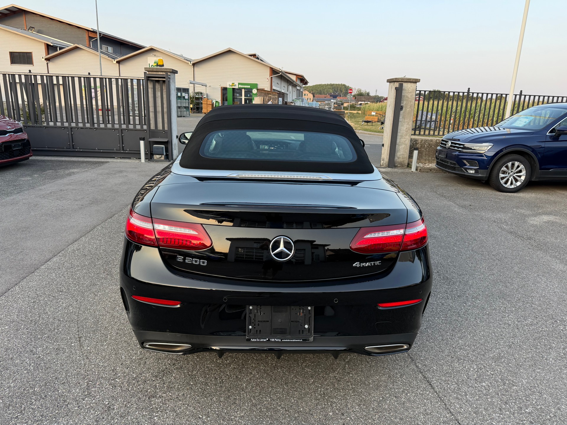 MERCEDES-BENZ E 200 Cabriolet AMG Line 4 Matic 9G-Tronic-image-6