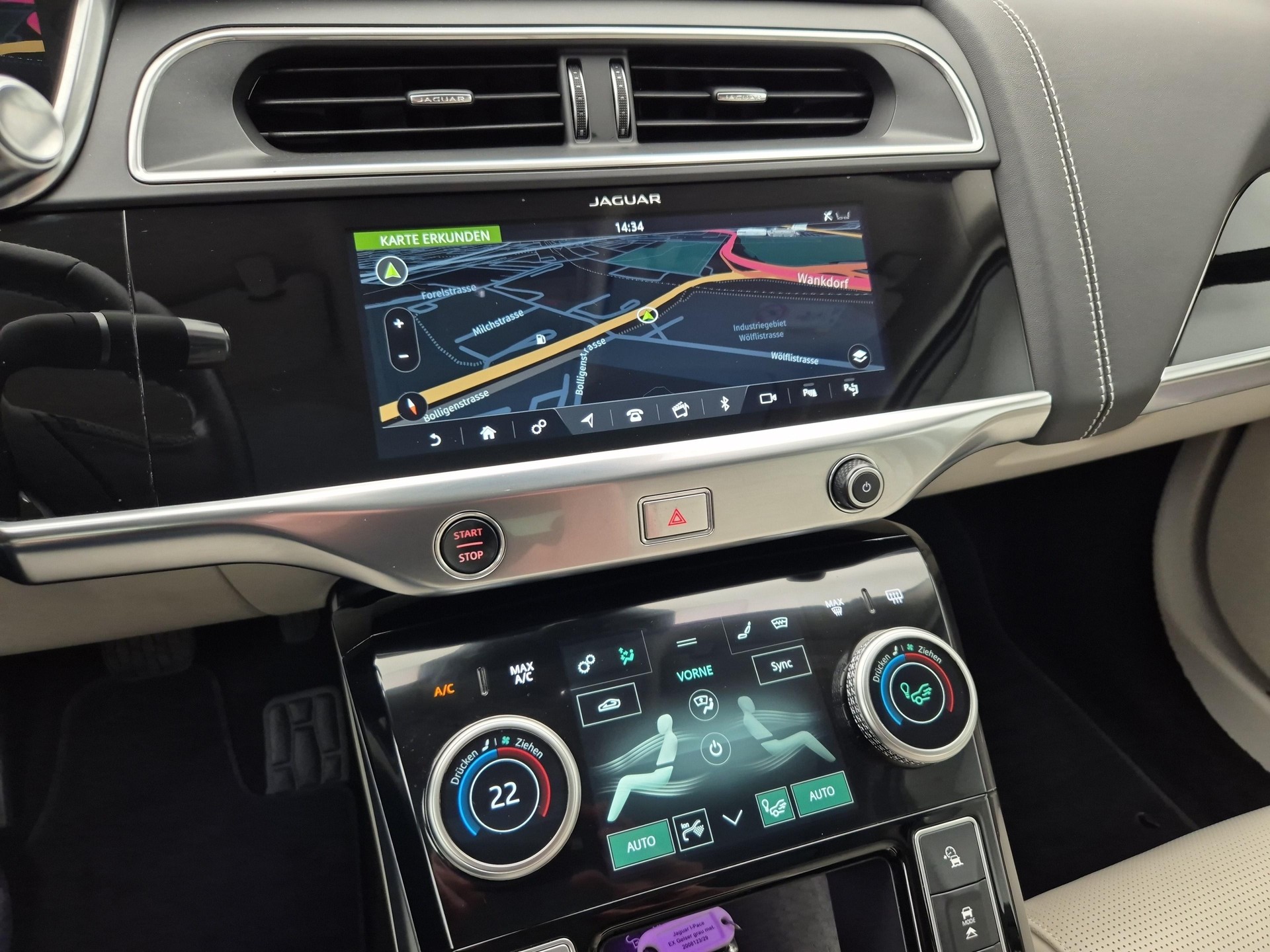 JAGUAR I-Pace EV400 HSE AWD-image-14