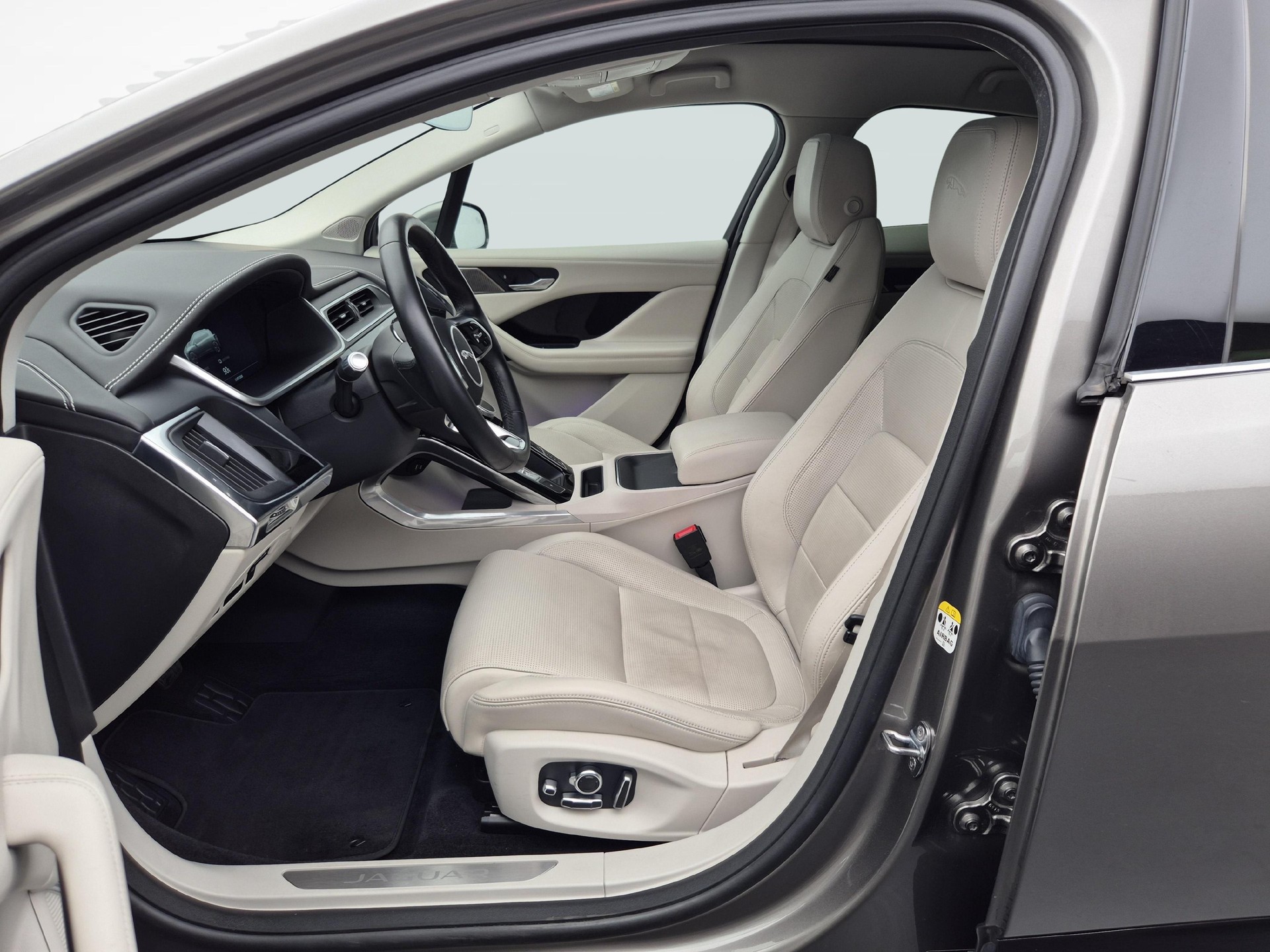 JAGUAR I-Pace EV400 HSE AWD-image-3