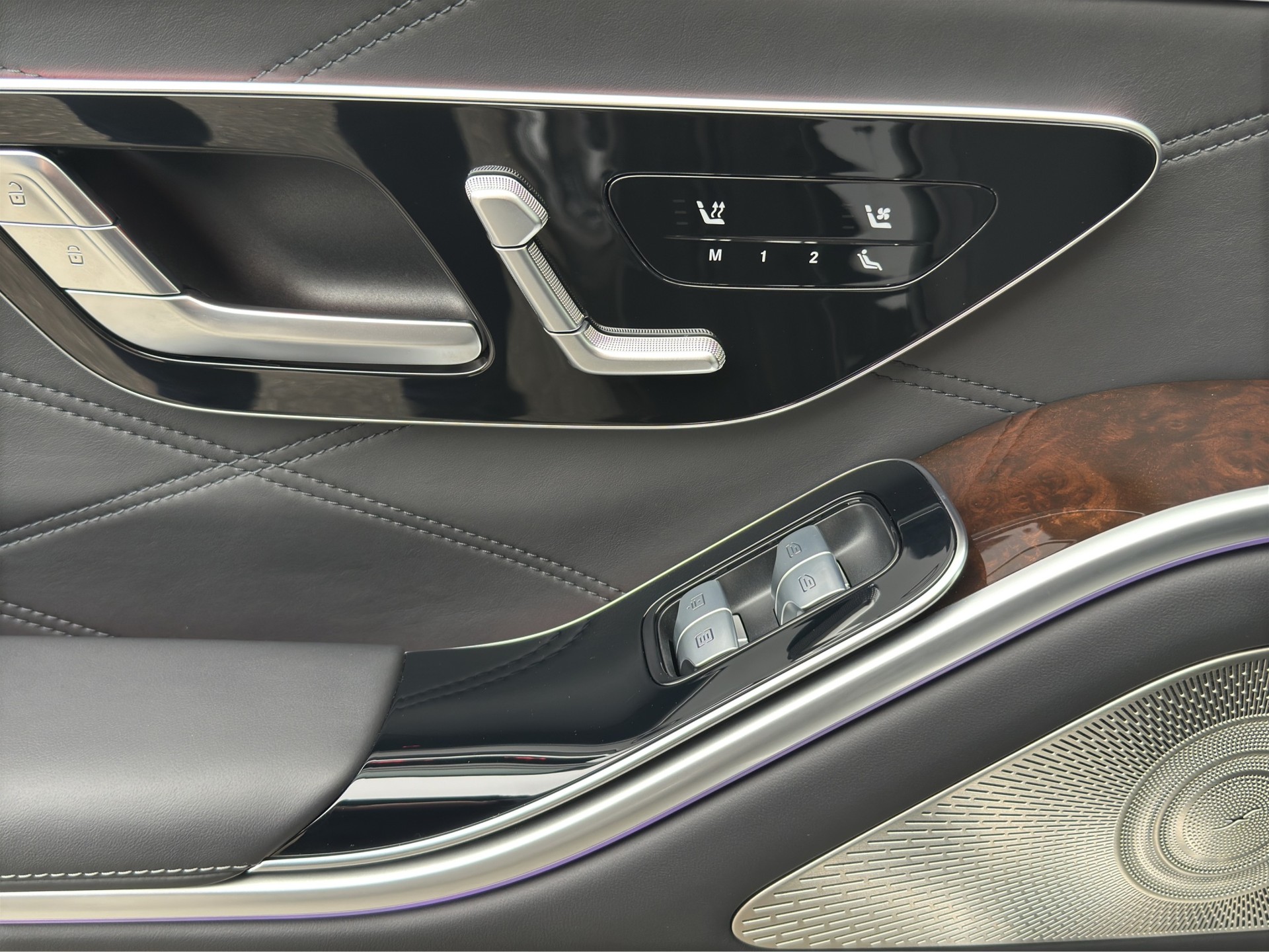 MERCEDES-BENZ S 63 AMG E Performance 4Matic 4x4 Modell 2025 Drive Pilot-image-25