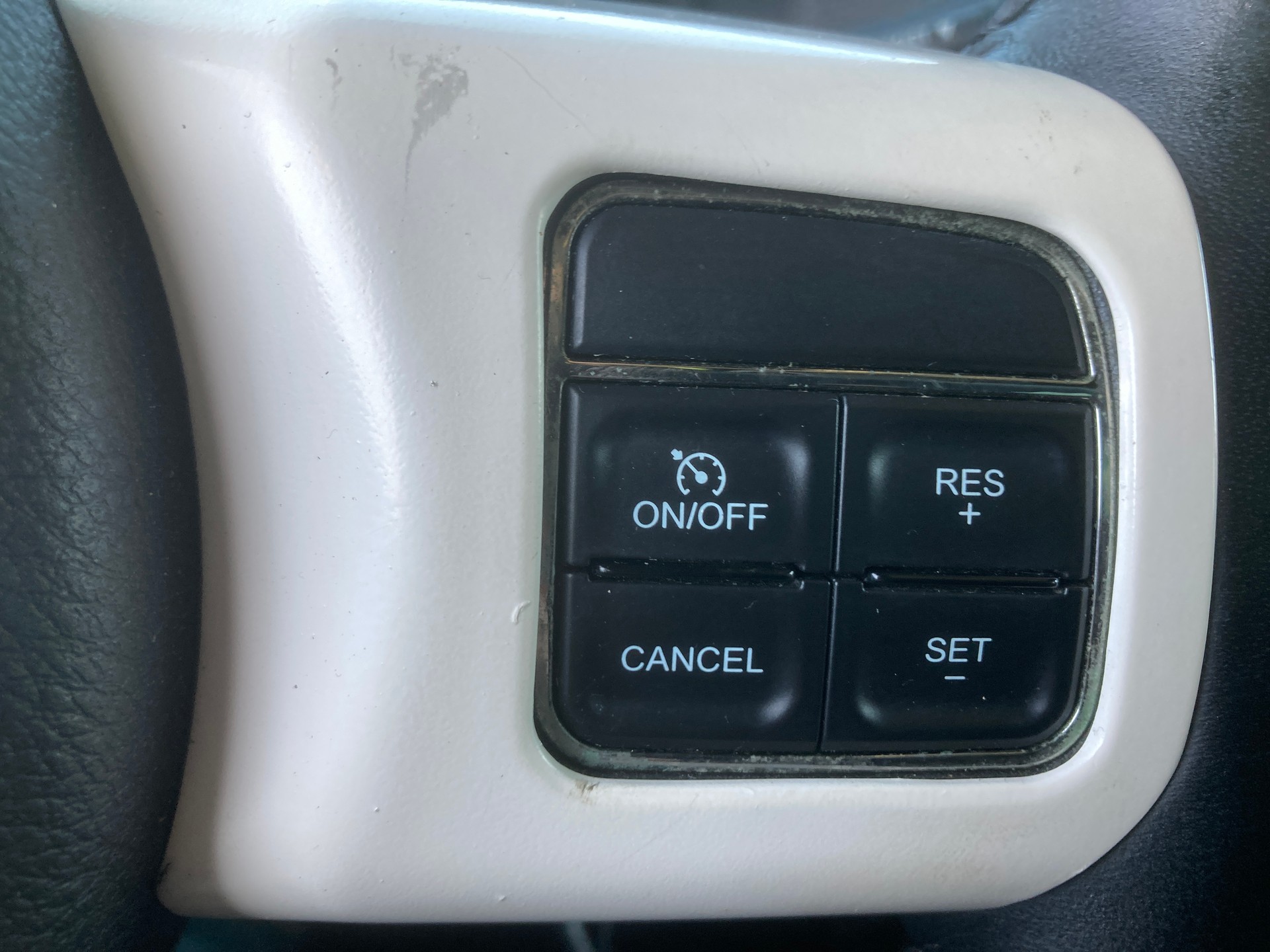 JEEP Wrangler 3.6 Unlimited Sahara Automatic hardtop-image-12