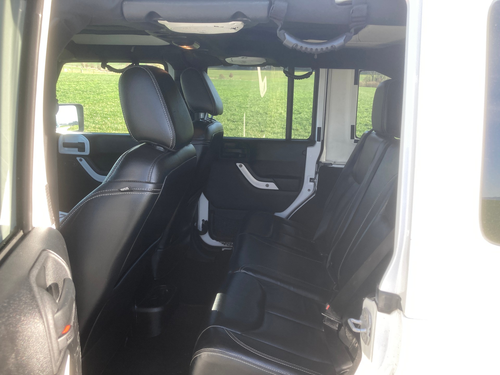 JEEP Wrangler 3.6 Unlimited Sahara Automatic hardtop-image-8