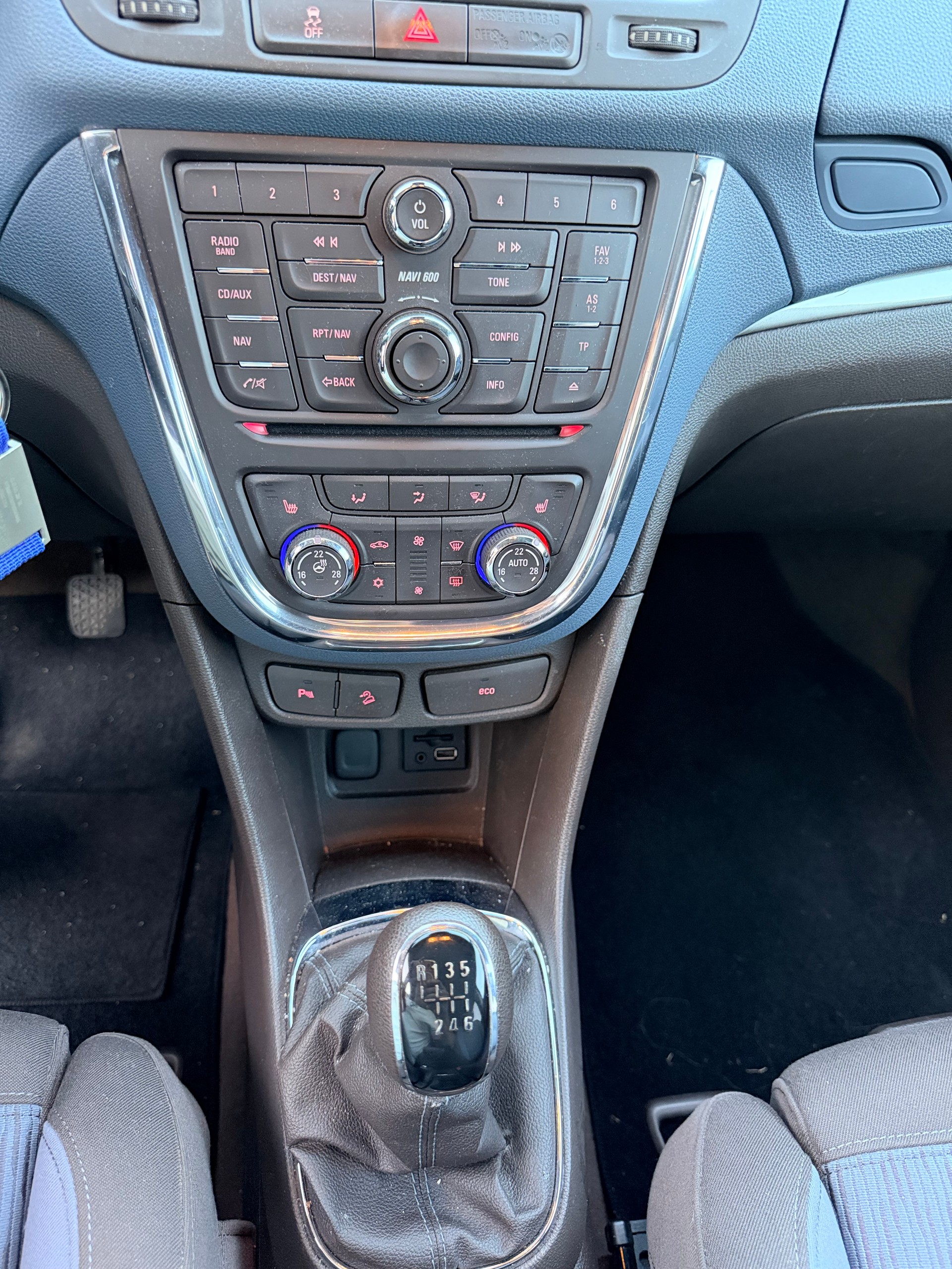 OPEL Mokka 1.4i 16V Turbo Enjoy 4WD-image-16
