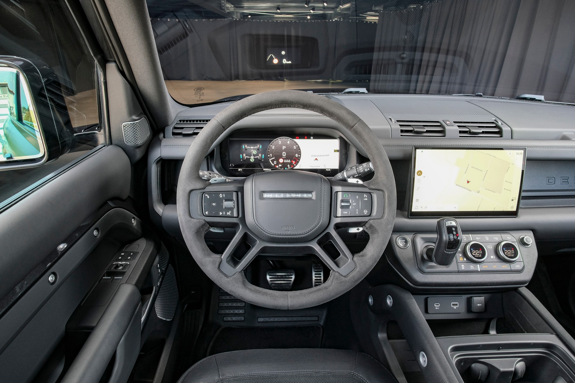 LAND ROVER Defender 90 V8 5.0 Carpathian Edition AT8-image-15