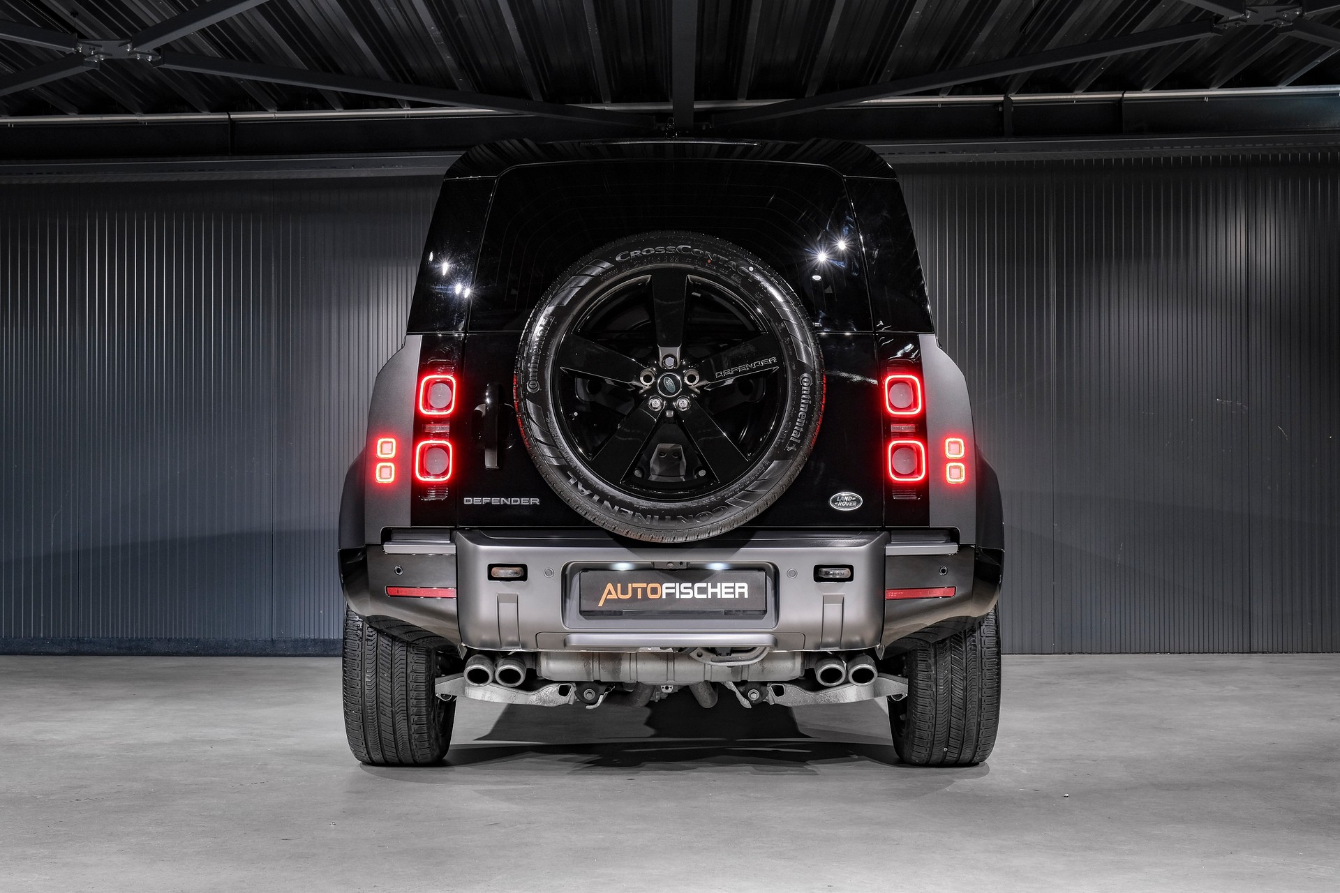 LAND ROVER Defender 90 V8 5.0 Carpathian Edition AT8-image-5