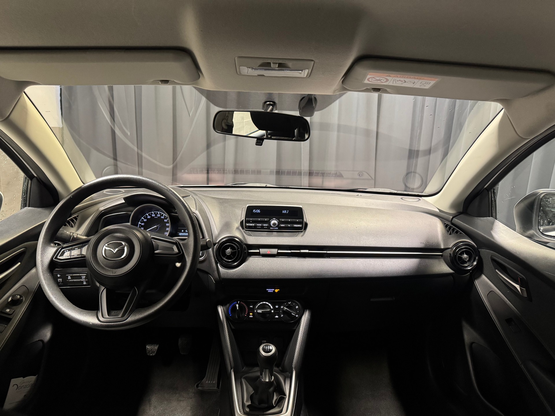 MAZDA 2 SKYACTIV-G 75 Challenge (54)-image-8