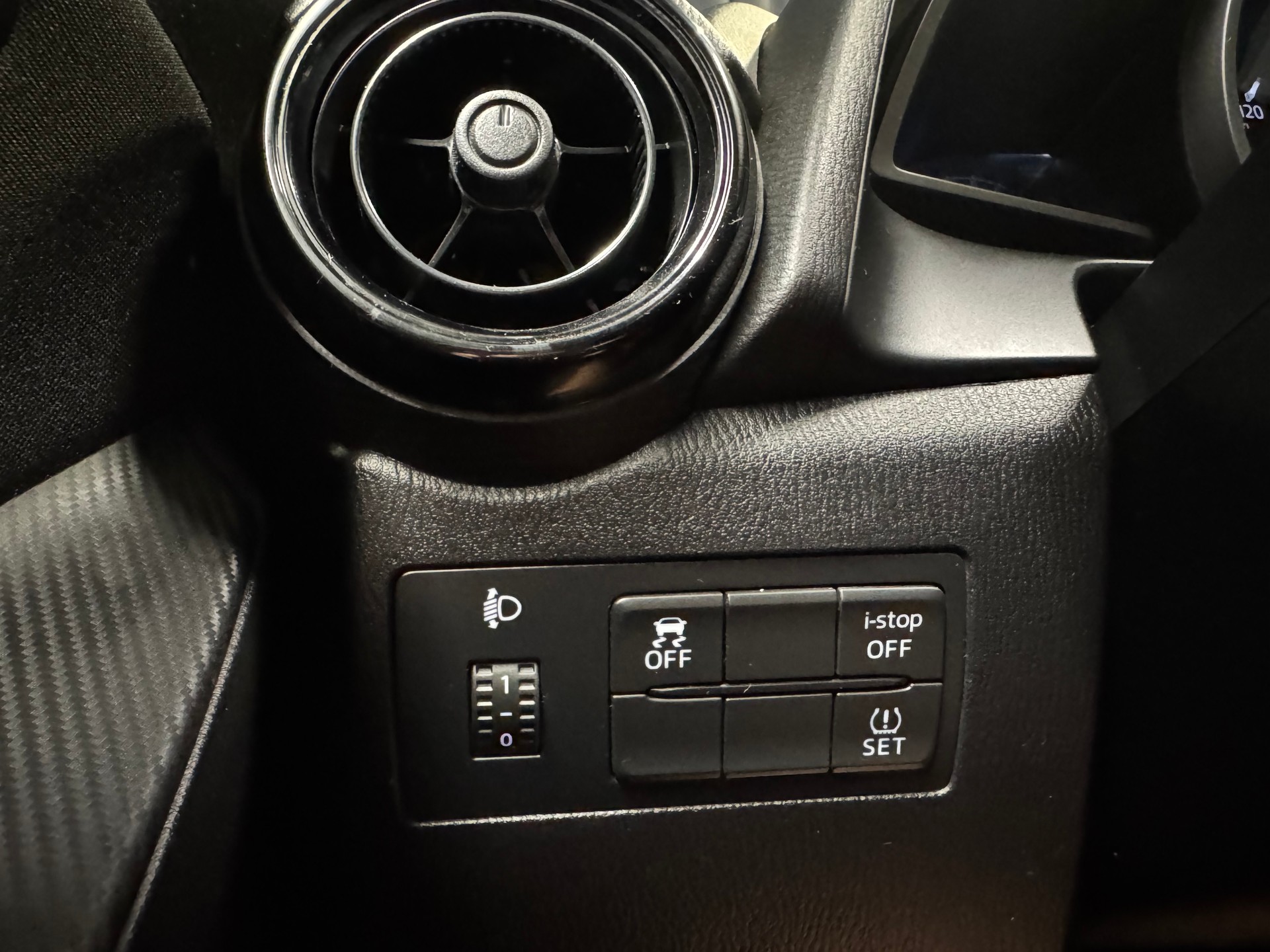 MAZDA 2 SKYACTIV-G 75 Challenge (54)-image-12