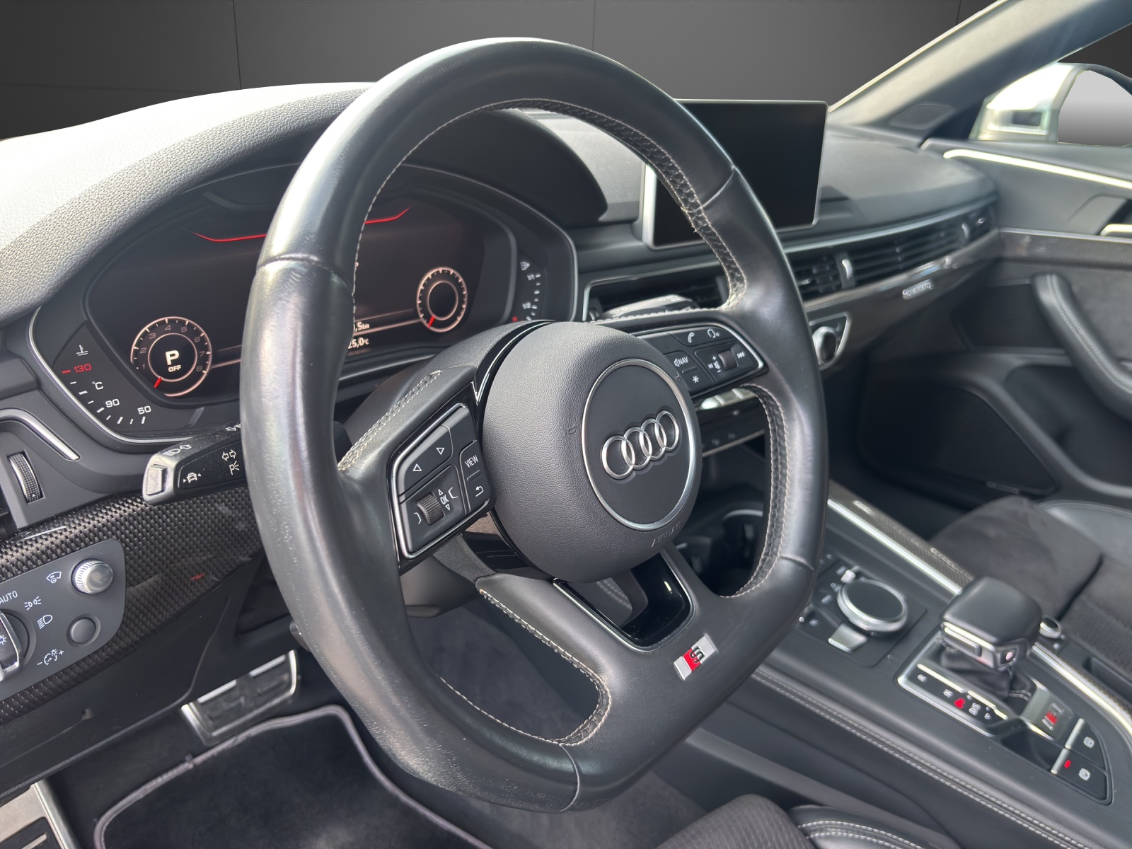 AUDI S4 Avant 3.0 TFSI quattro tiptronic-image-5