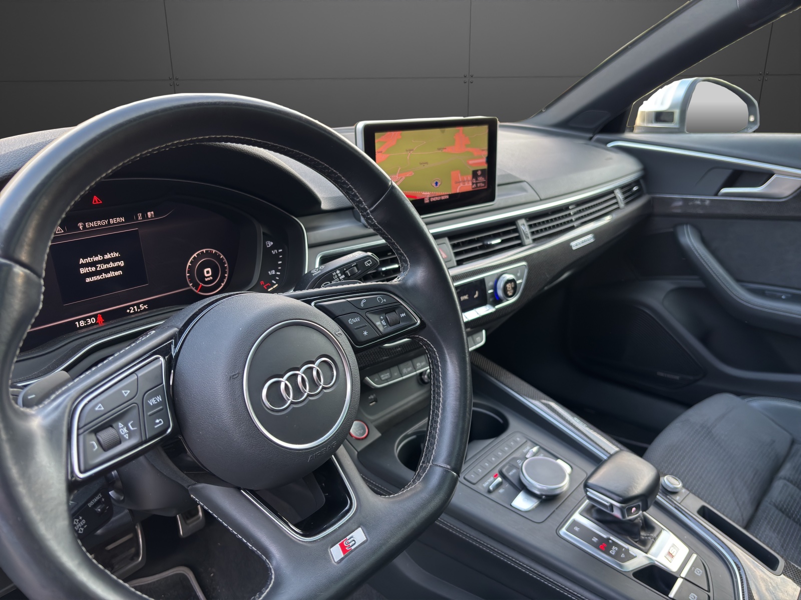 AUDI S4 Avant 3.0 TFSI quattro tiptronic-image-4