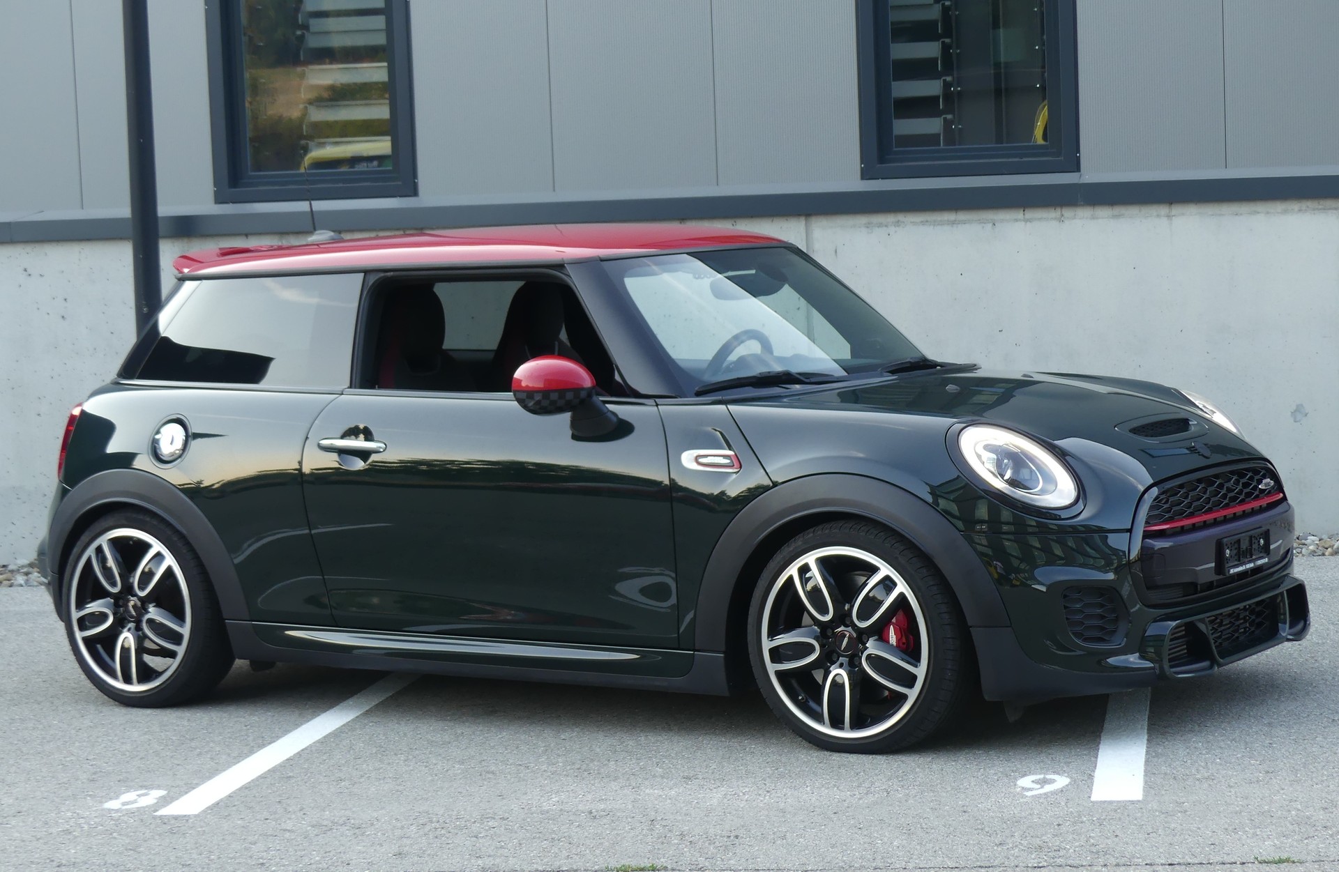 MINI Cooper JCW-image-0