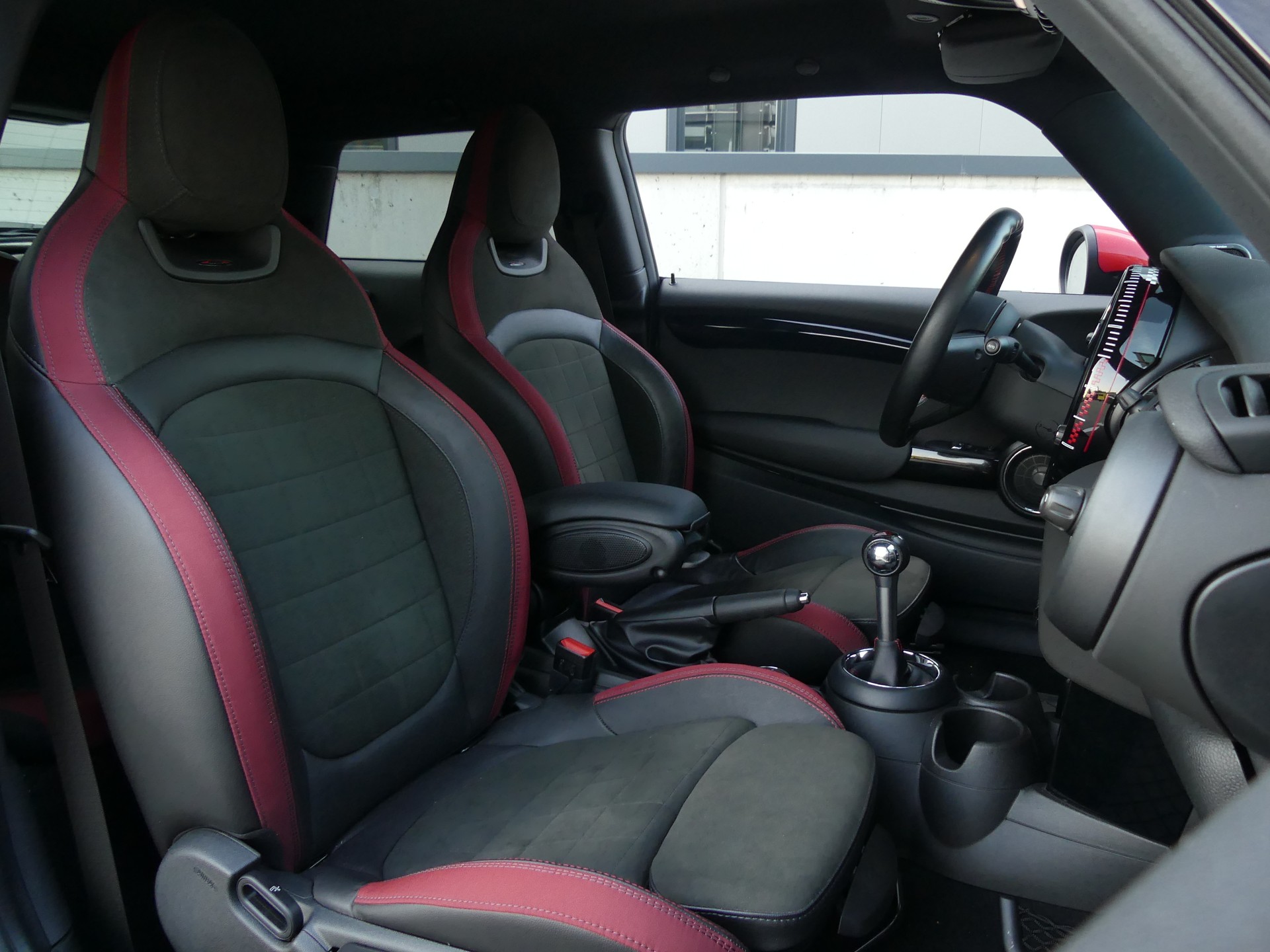 MINI Cooper JCW-image-9