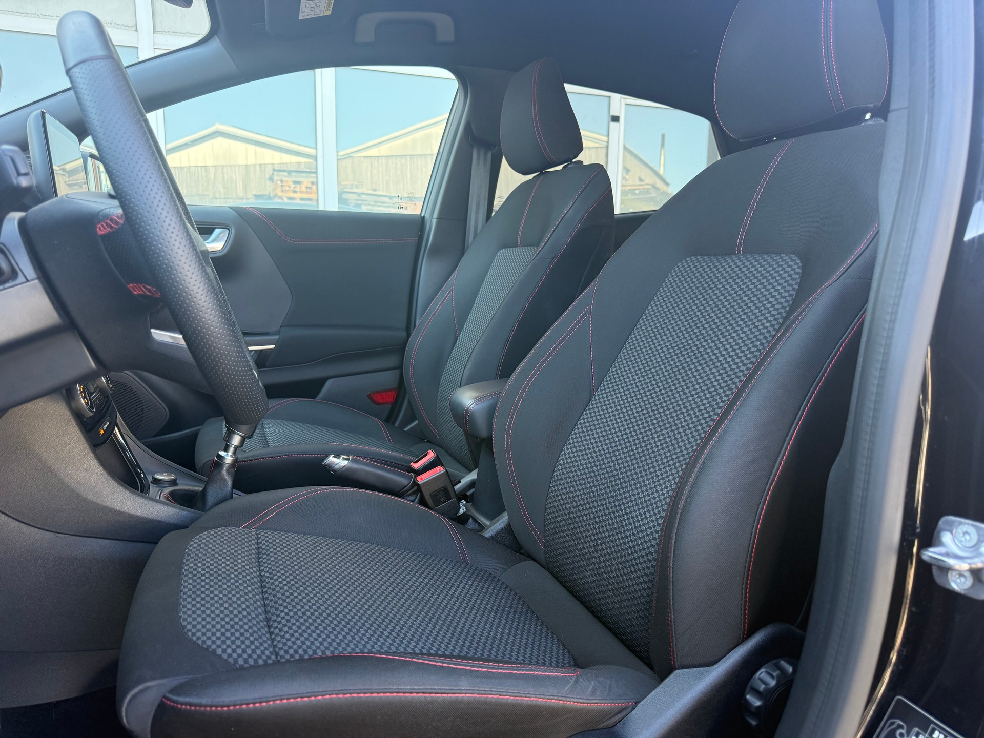 FORD Puma 1.0 MHEV ST-Line-image-5