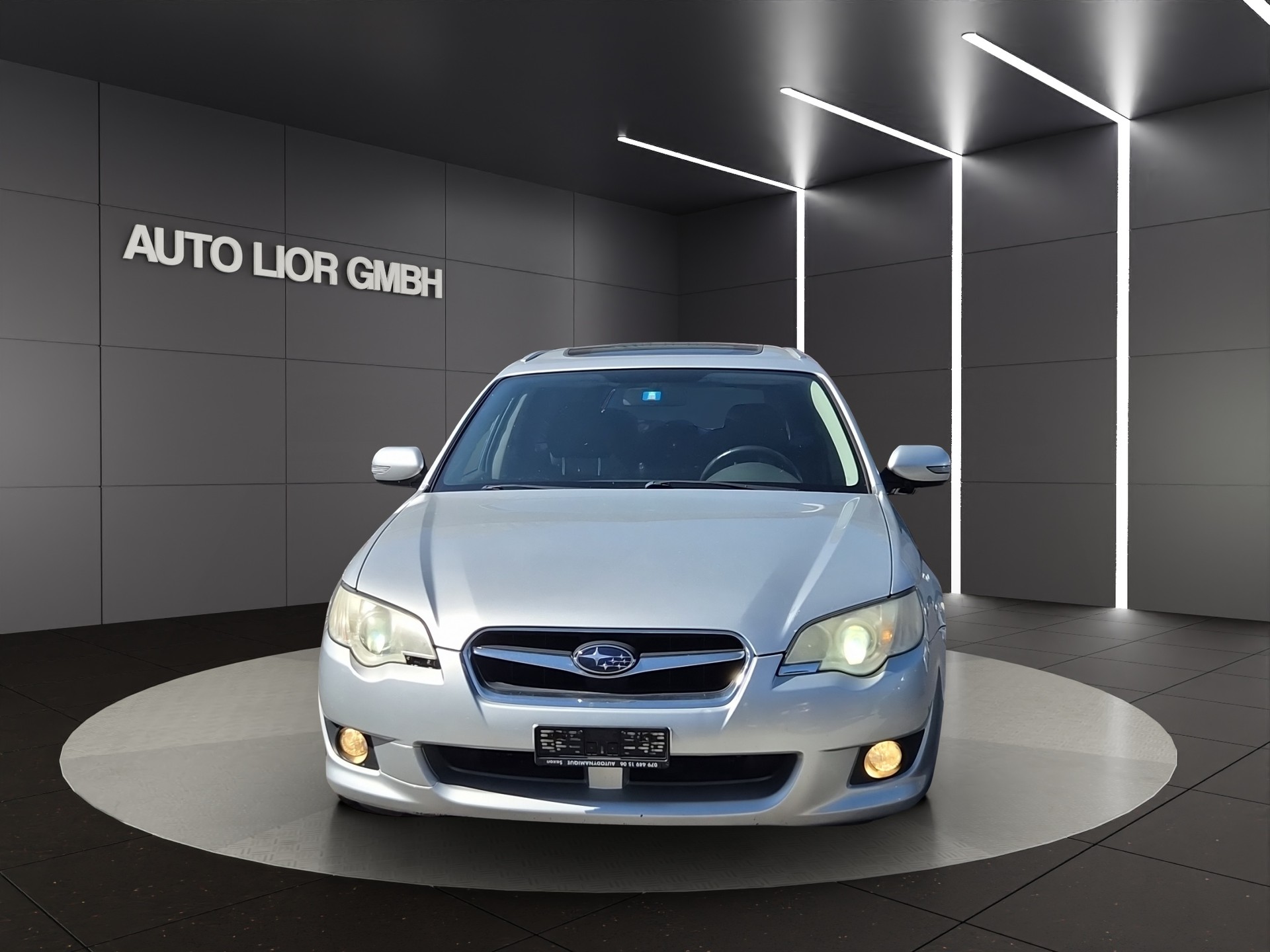 SUBARU Legacy 2.0R AWD Swiss-image-5