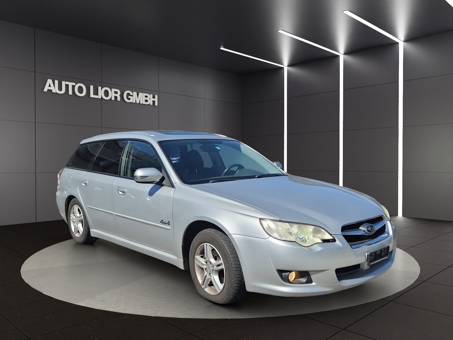 SUBARU Legacy 2.0R AWD Swiss-image-0